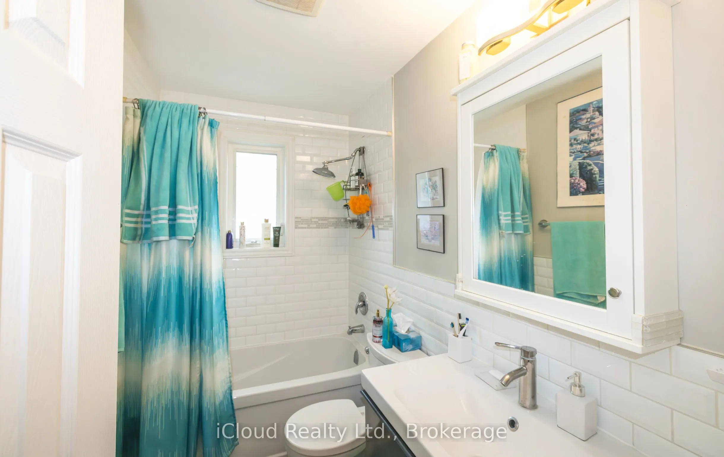 371 Meadowbrook Drive