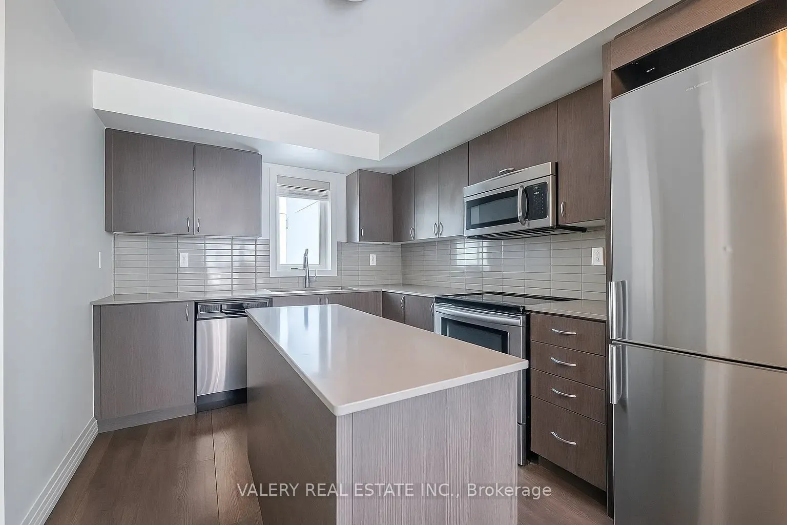 146 William Duncan Road, #4