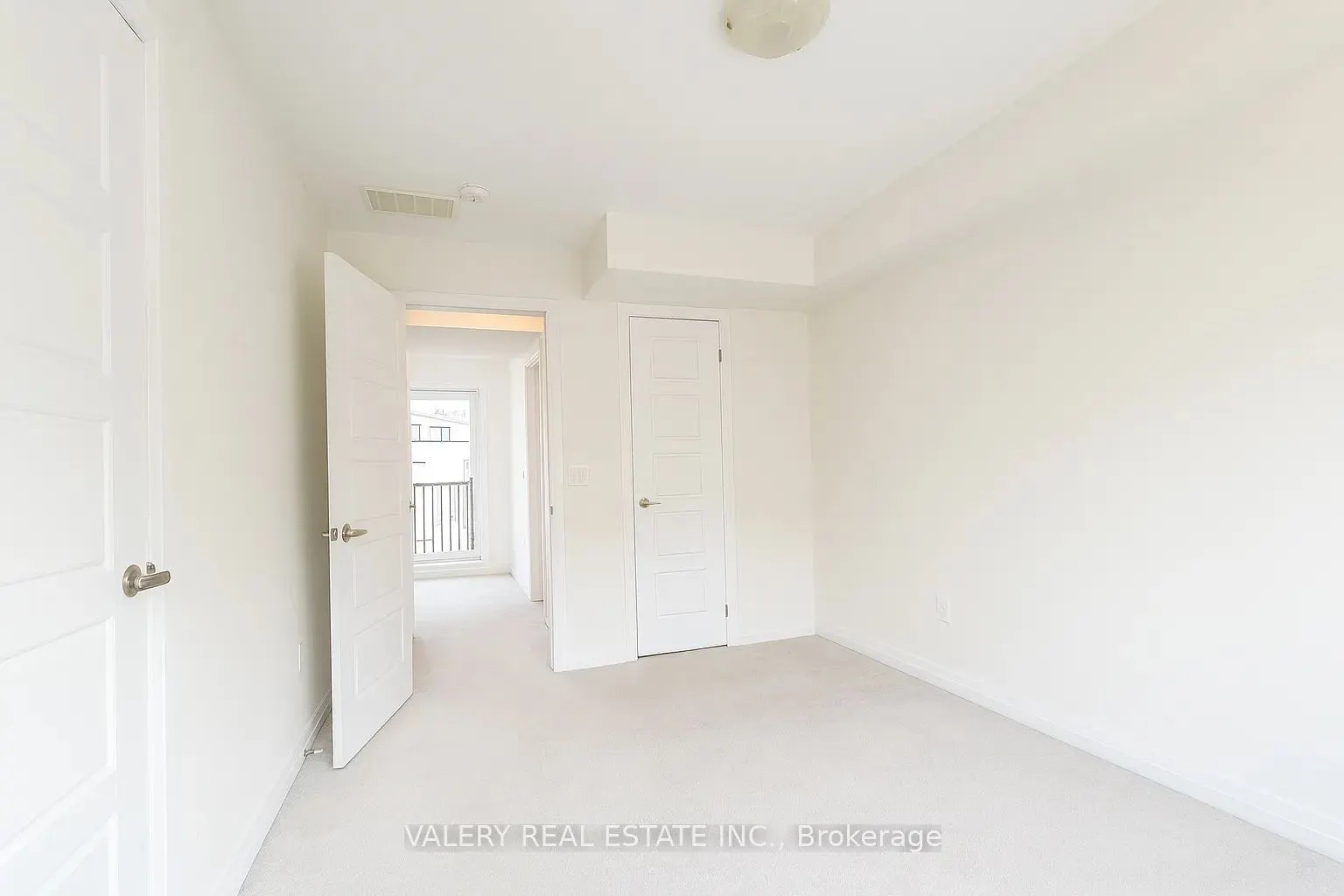 146 William Duncan Road, #4