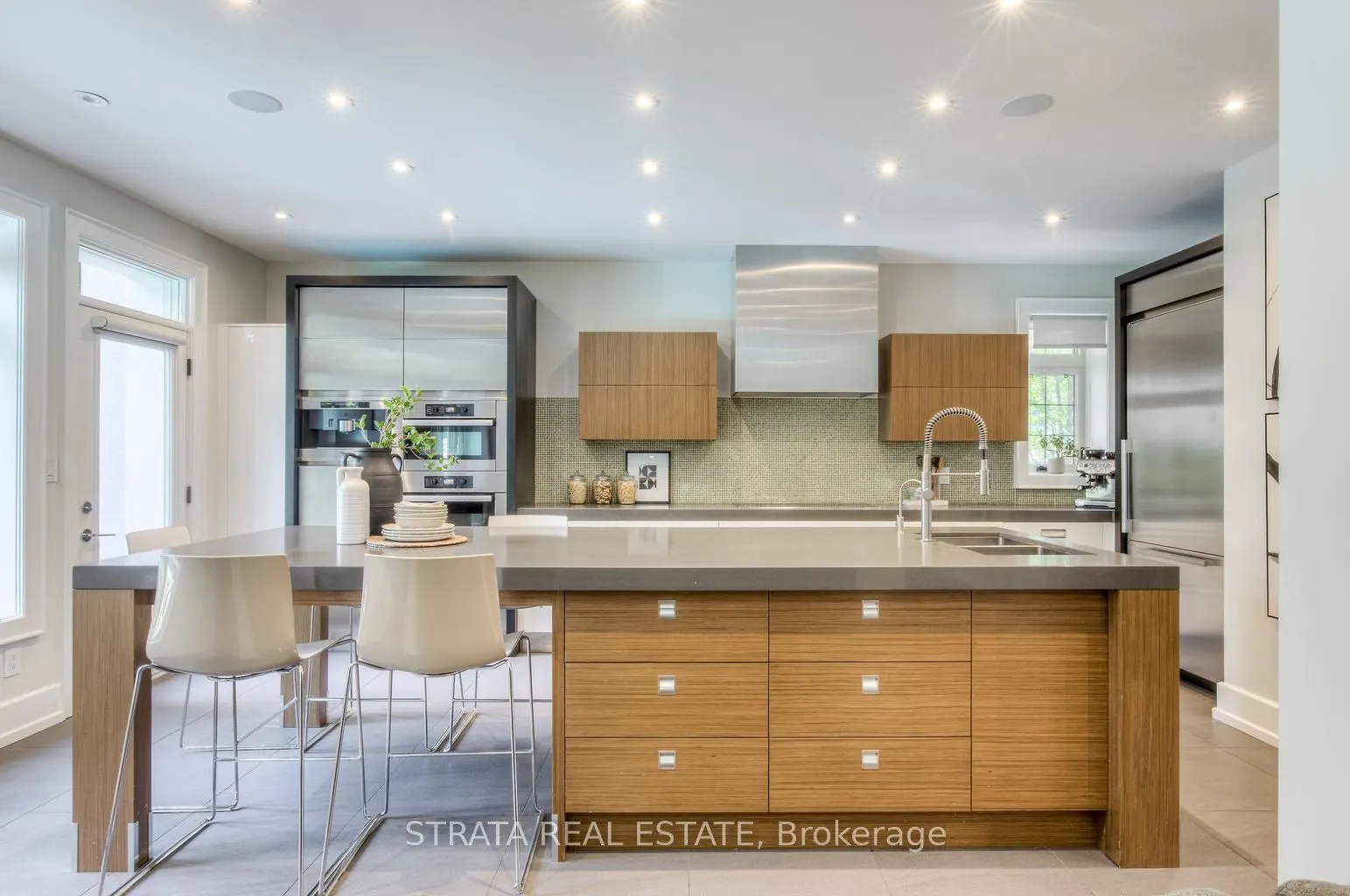 33 Shadwick Drive