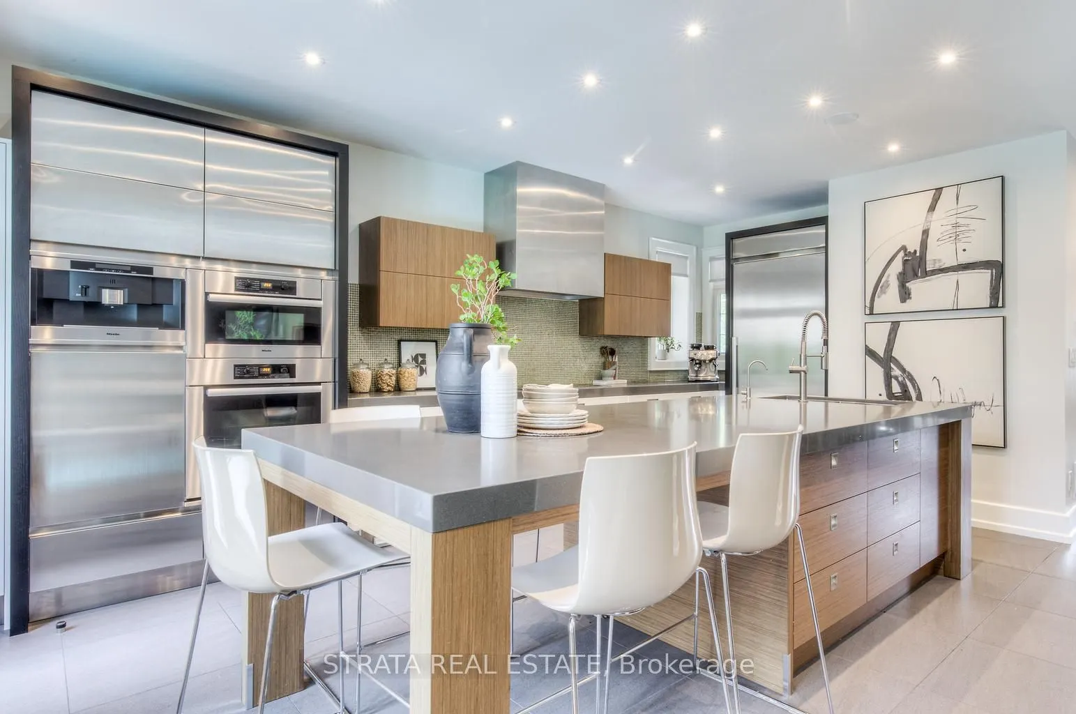 33 Shadwick Drive