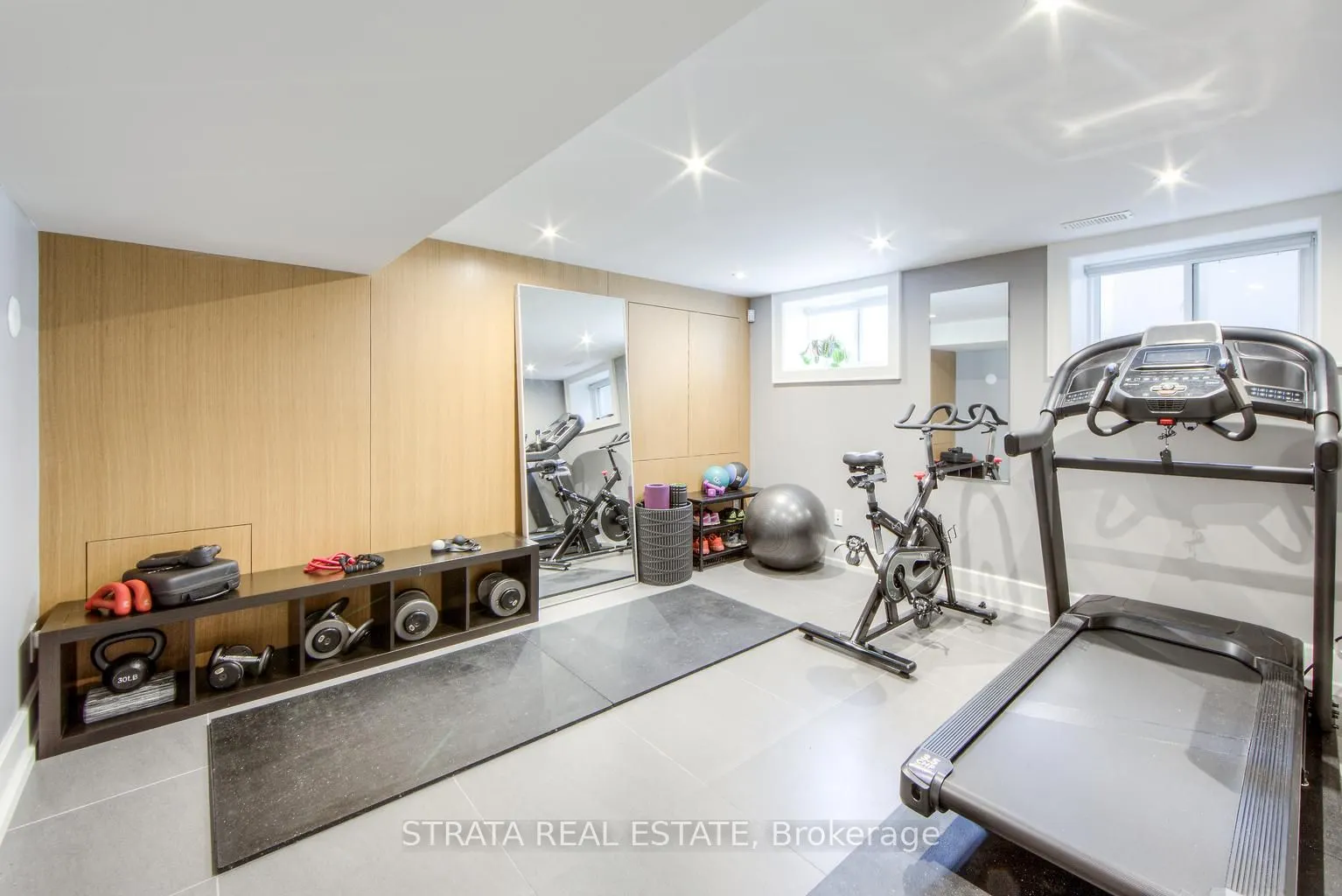 33 Shadwick Drive