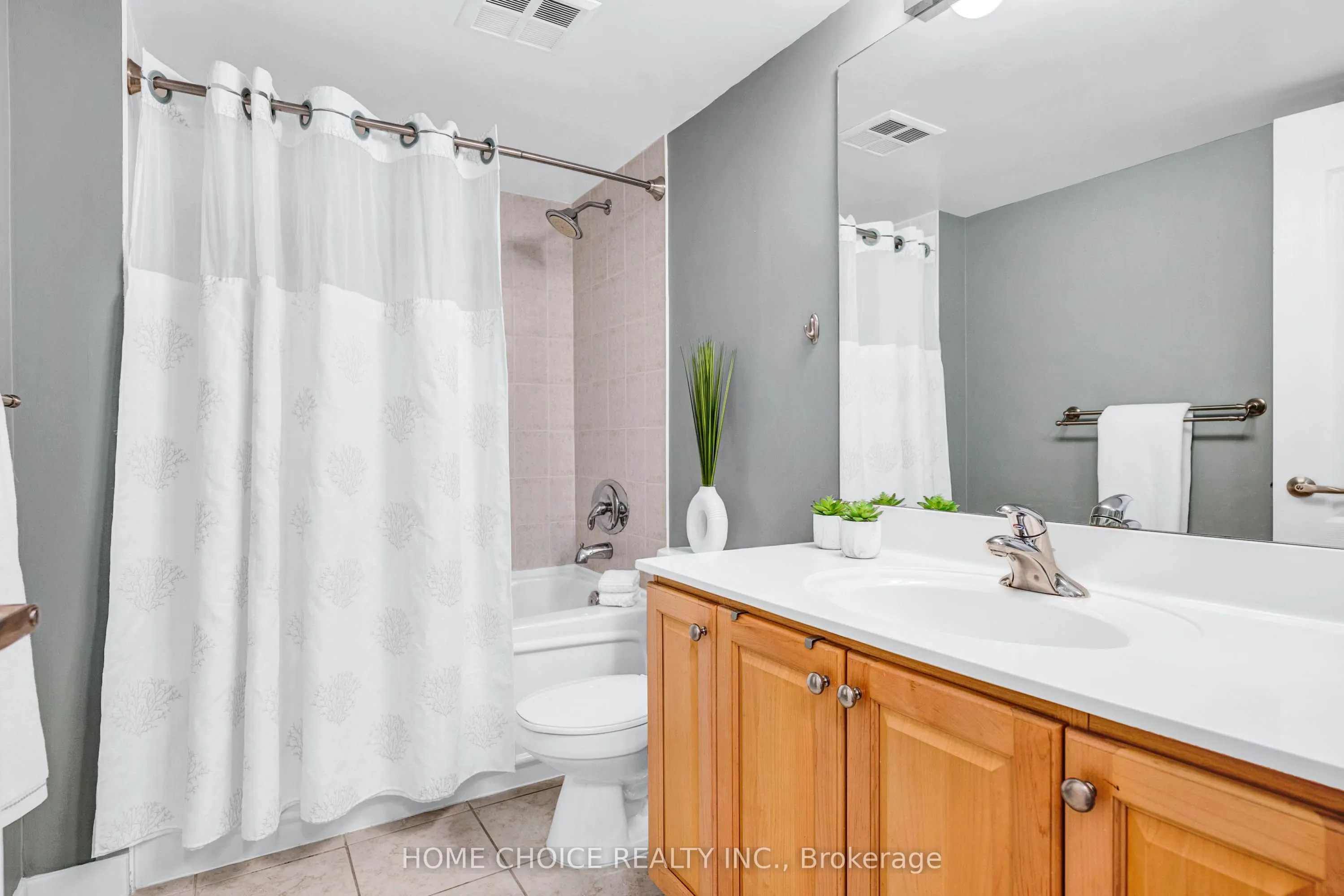 2121 Lake Shore Boulevard W, #706