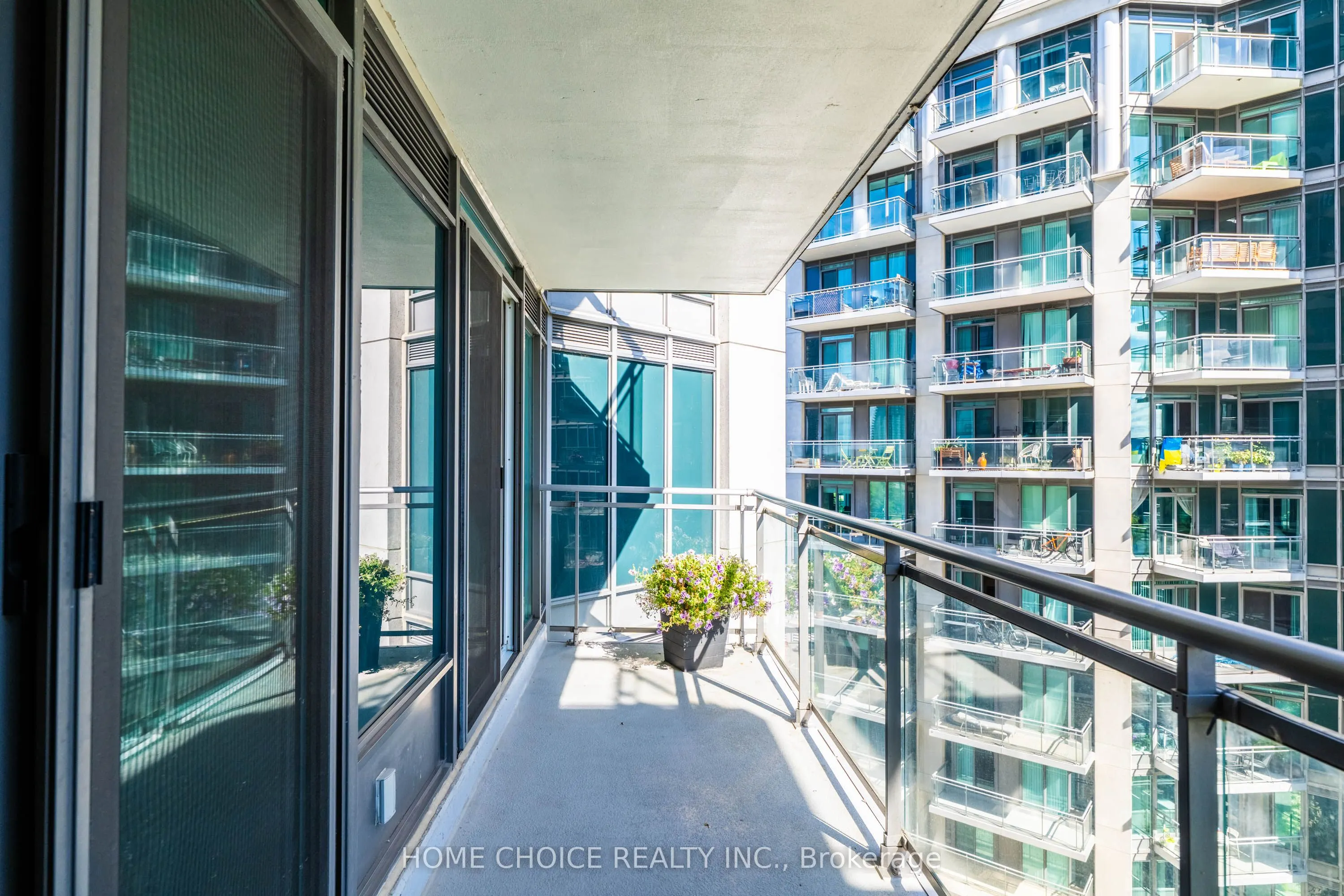 2121 Lake Shore Boulevard W, #706