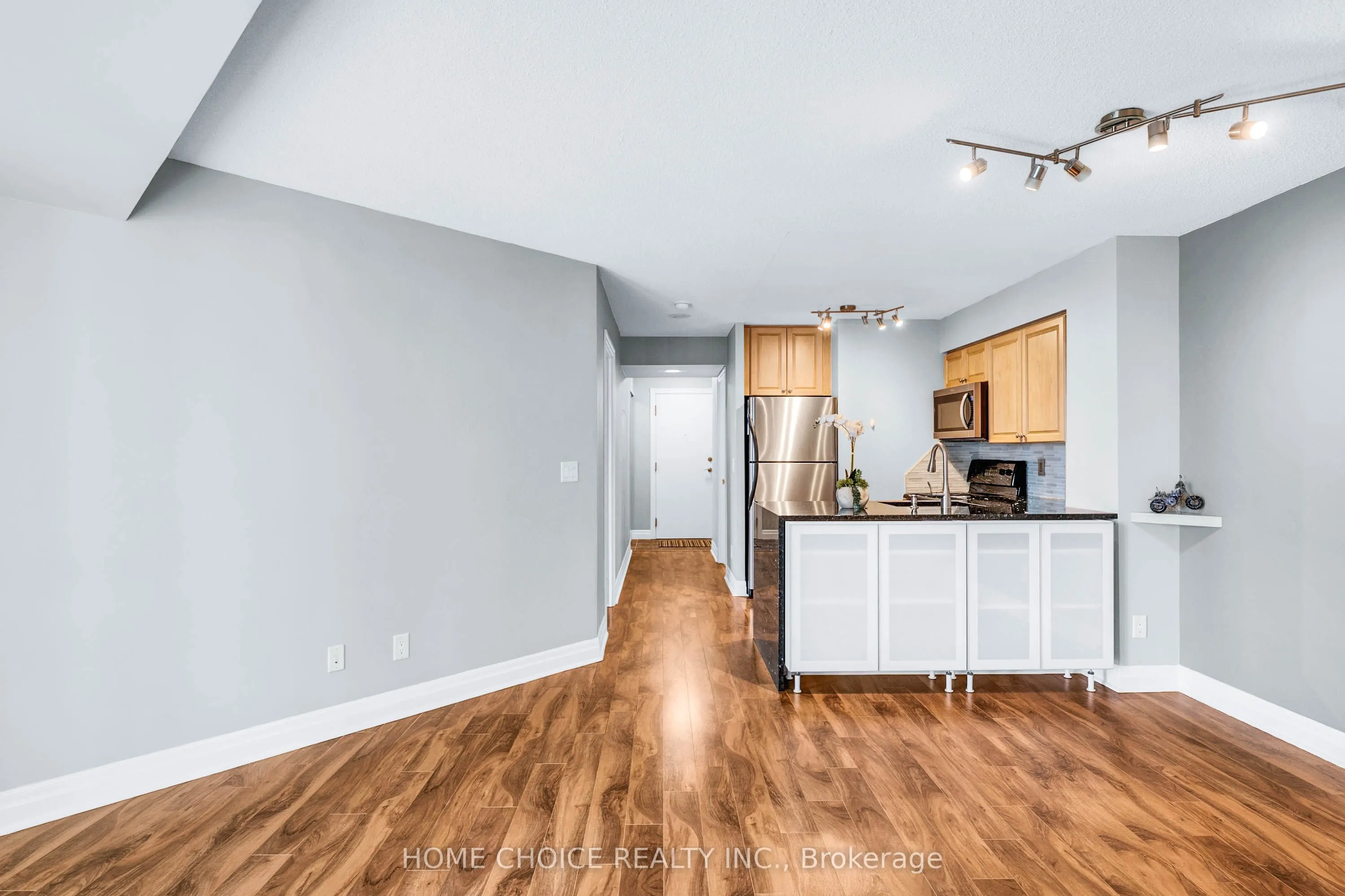 2121 Lake Shore Boulevard W, #706