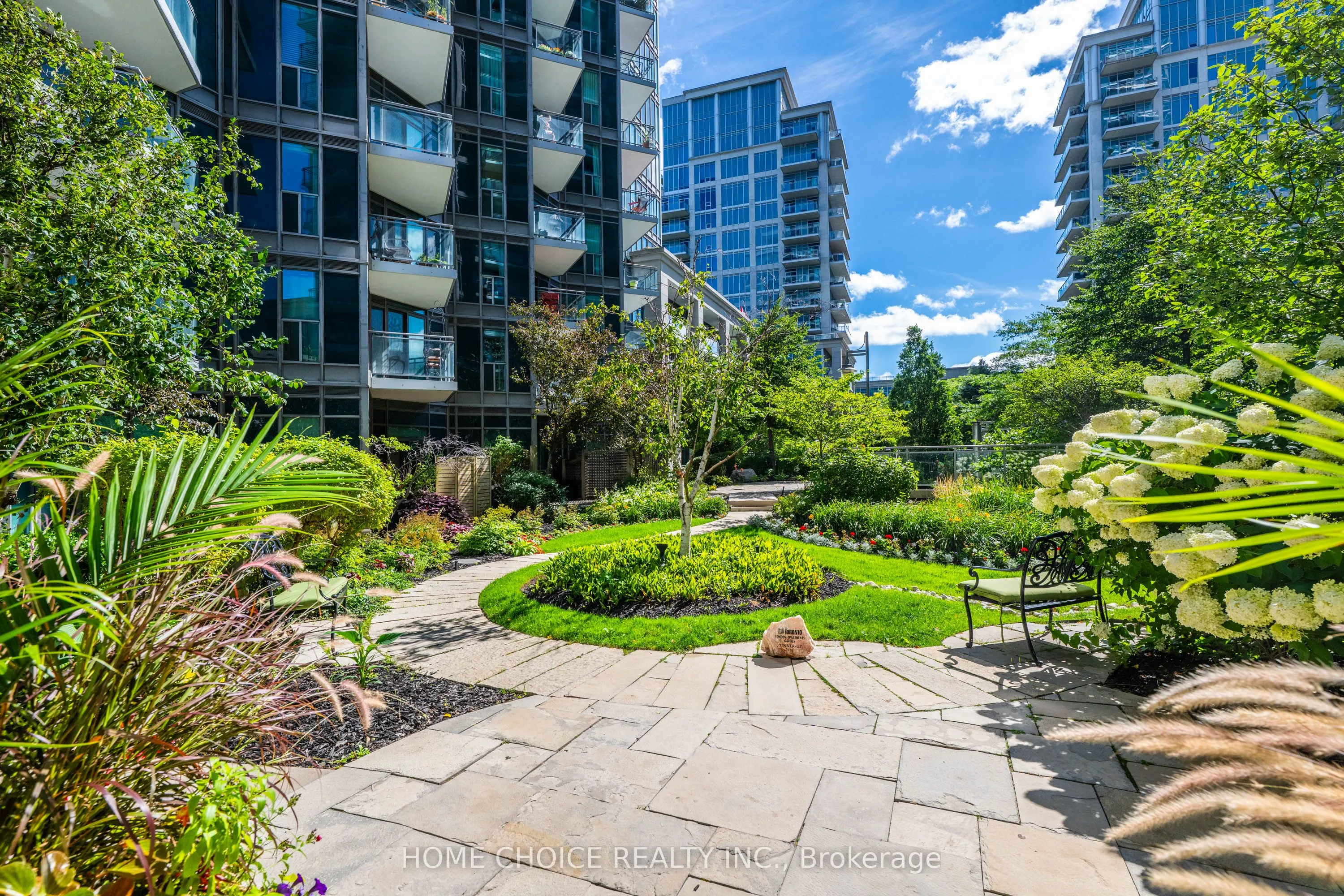 2121 Lake Shore Boulevard W, #706