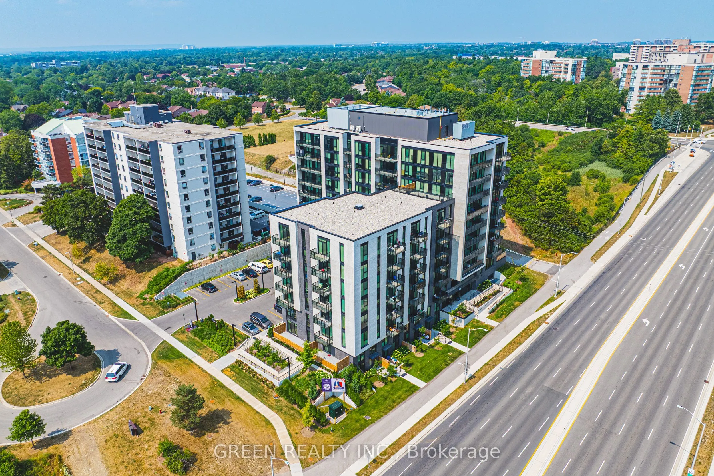 291 Queens Avenue, #105