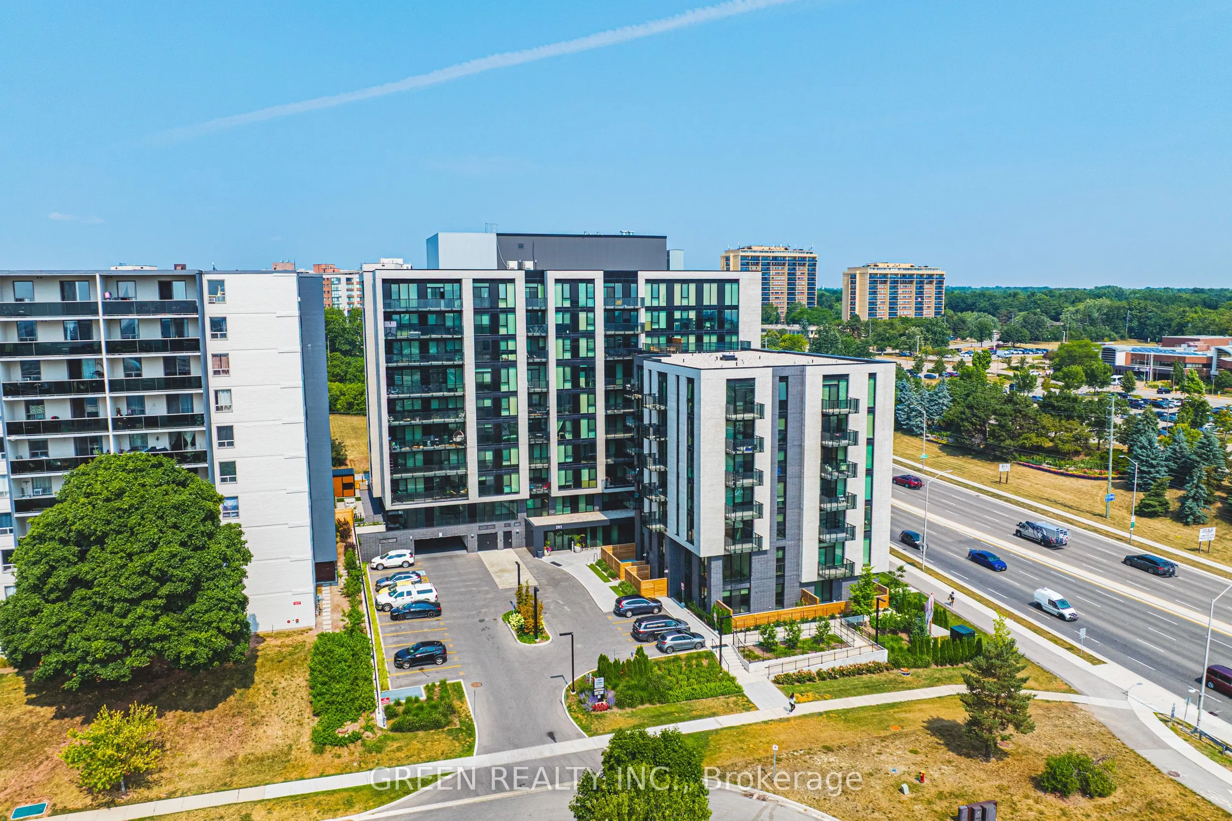 291 Queens Avenue, #105