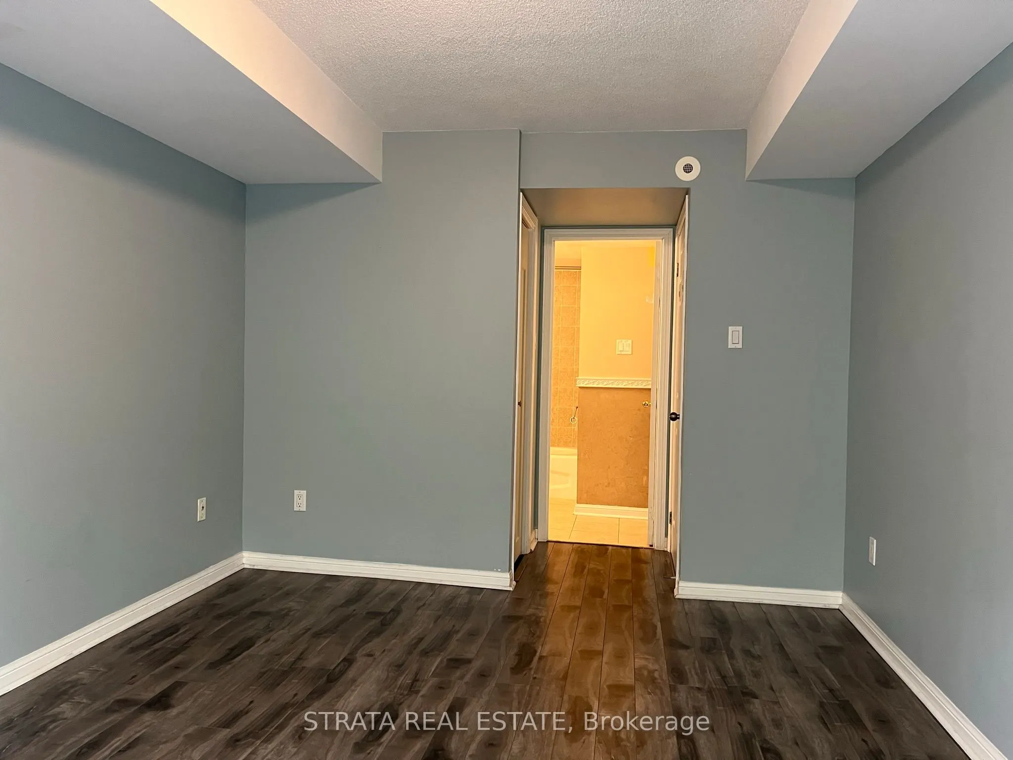 85 George Appleton Way, #2042