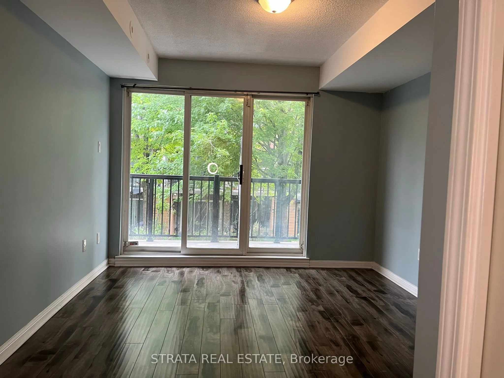 85 George Appleton Way, #2042