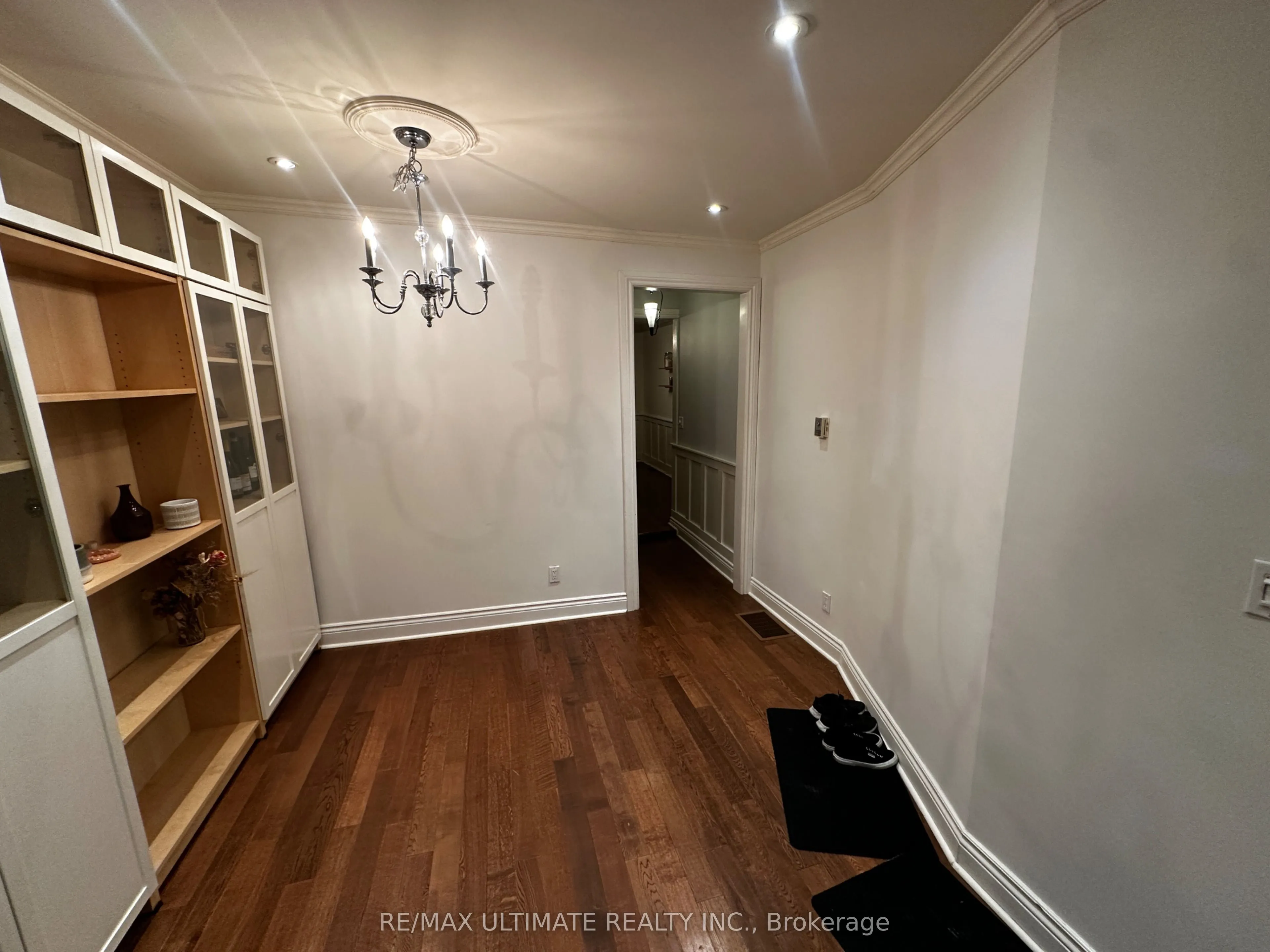 91 Edwin Avenue, #Main/Bsmt