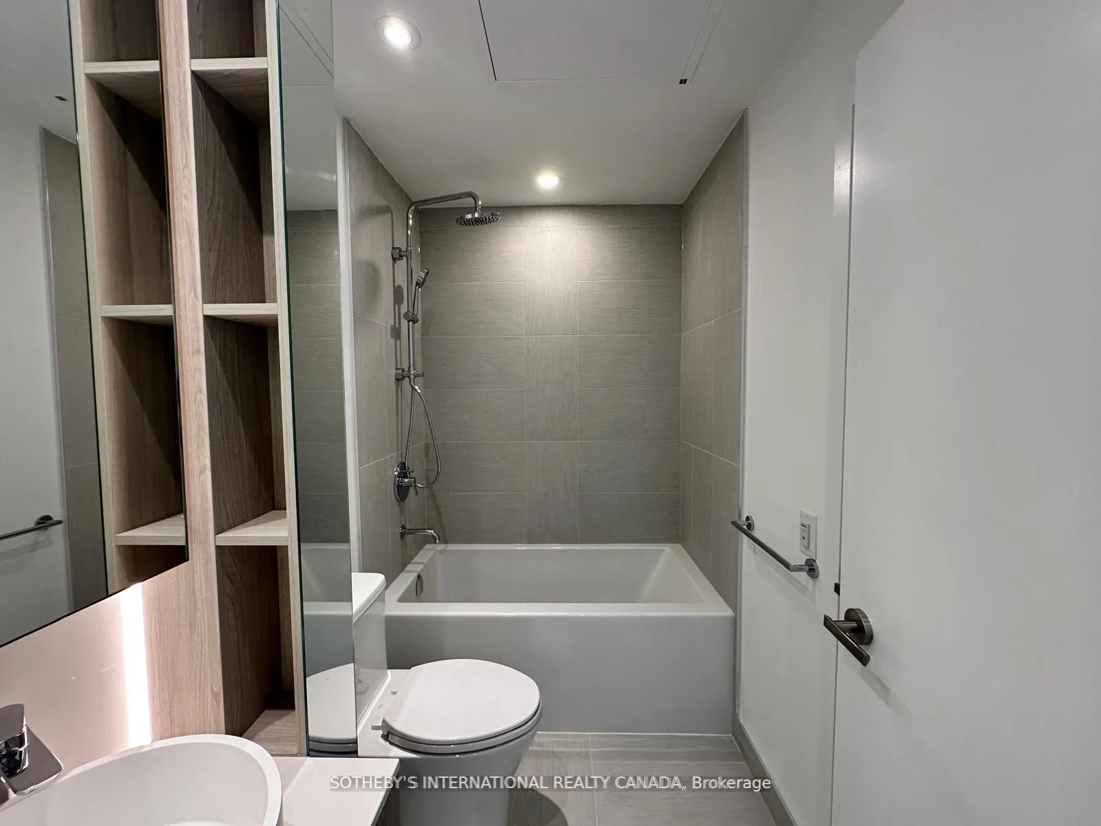 28 Ann Street, #1311
