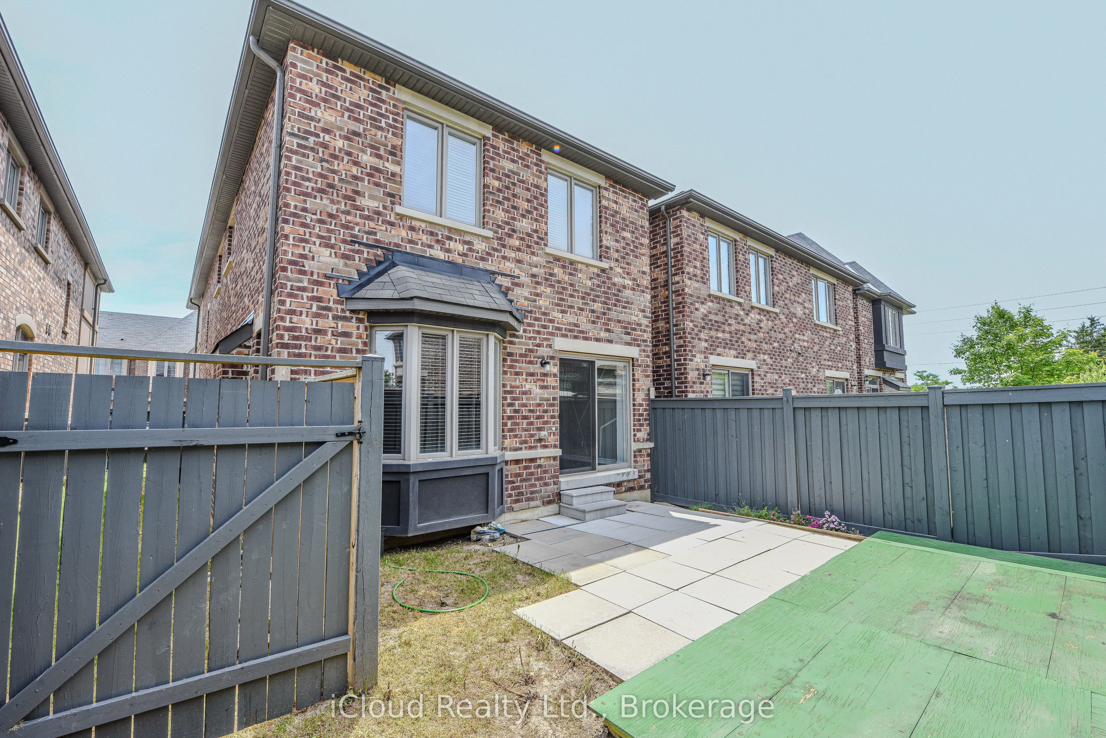 29 Gammon Crescent S