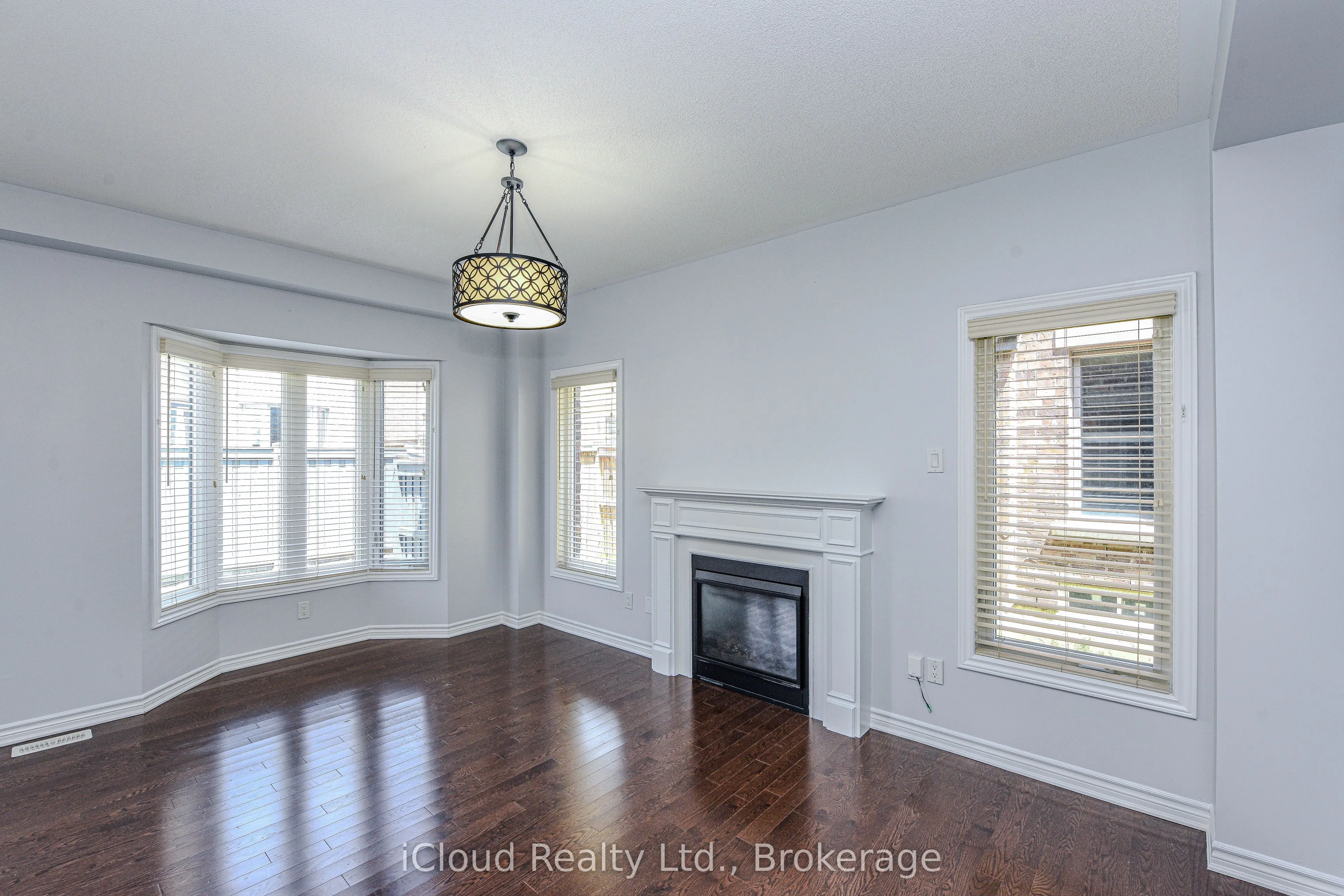 29 Gammon Crescent S