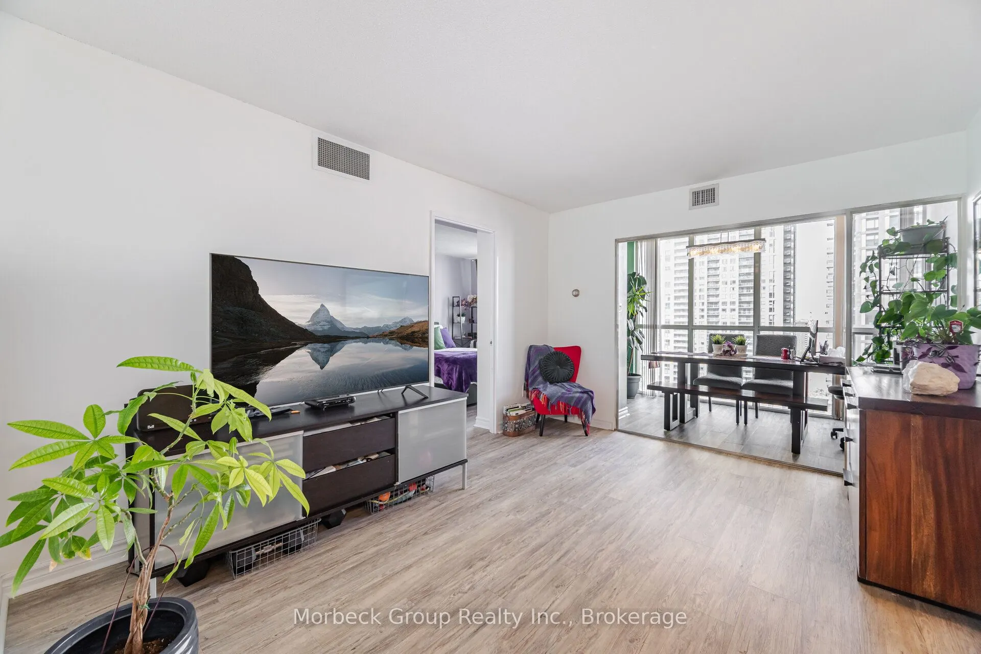 285 Enfield Place, #1901