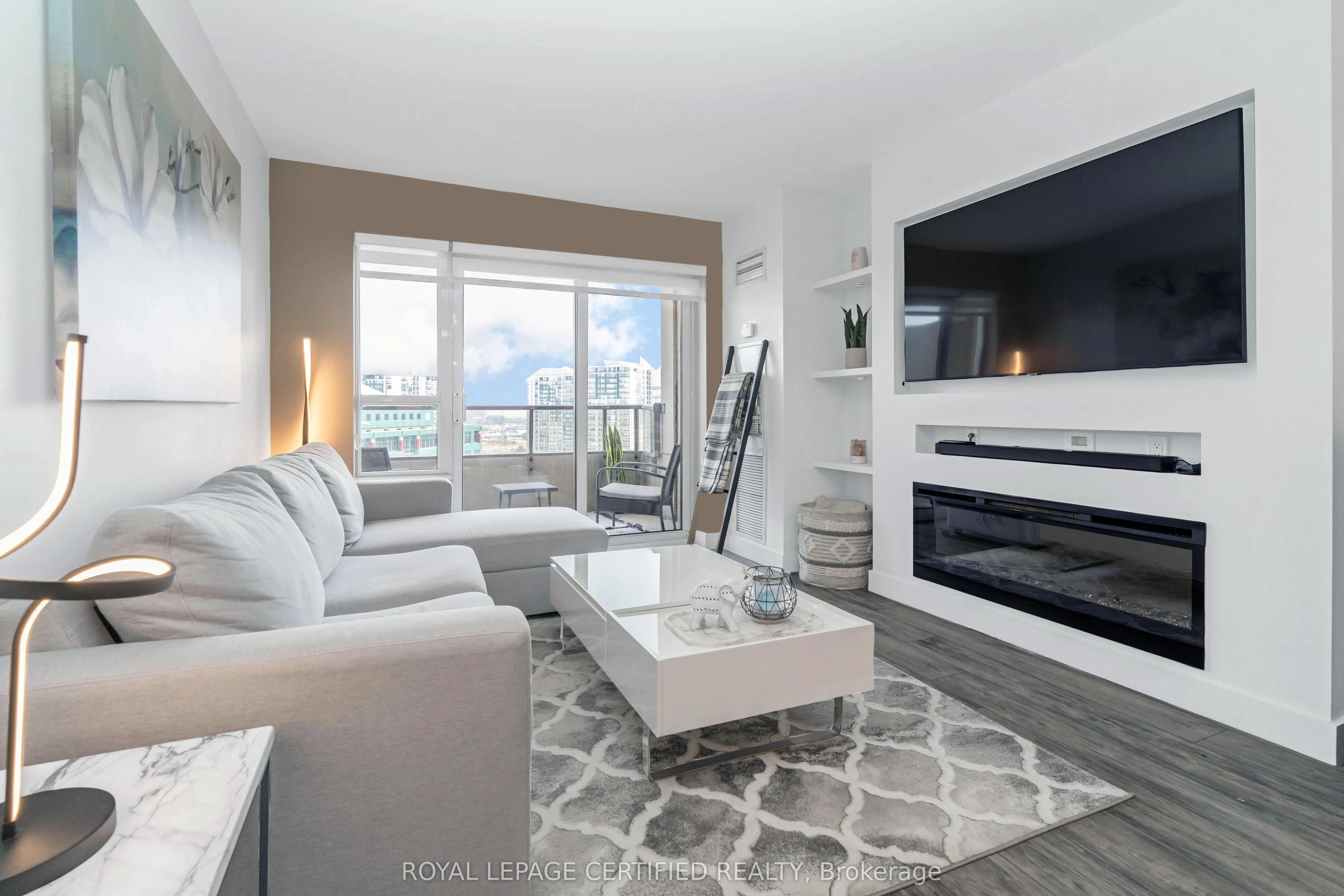 25 Kingsbridge Garden Circle, #1527