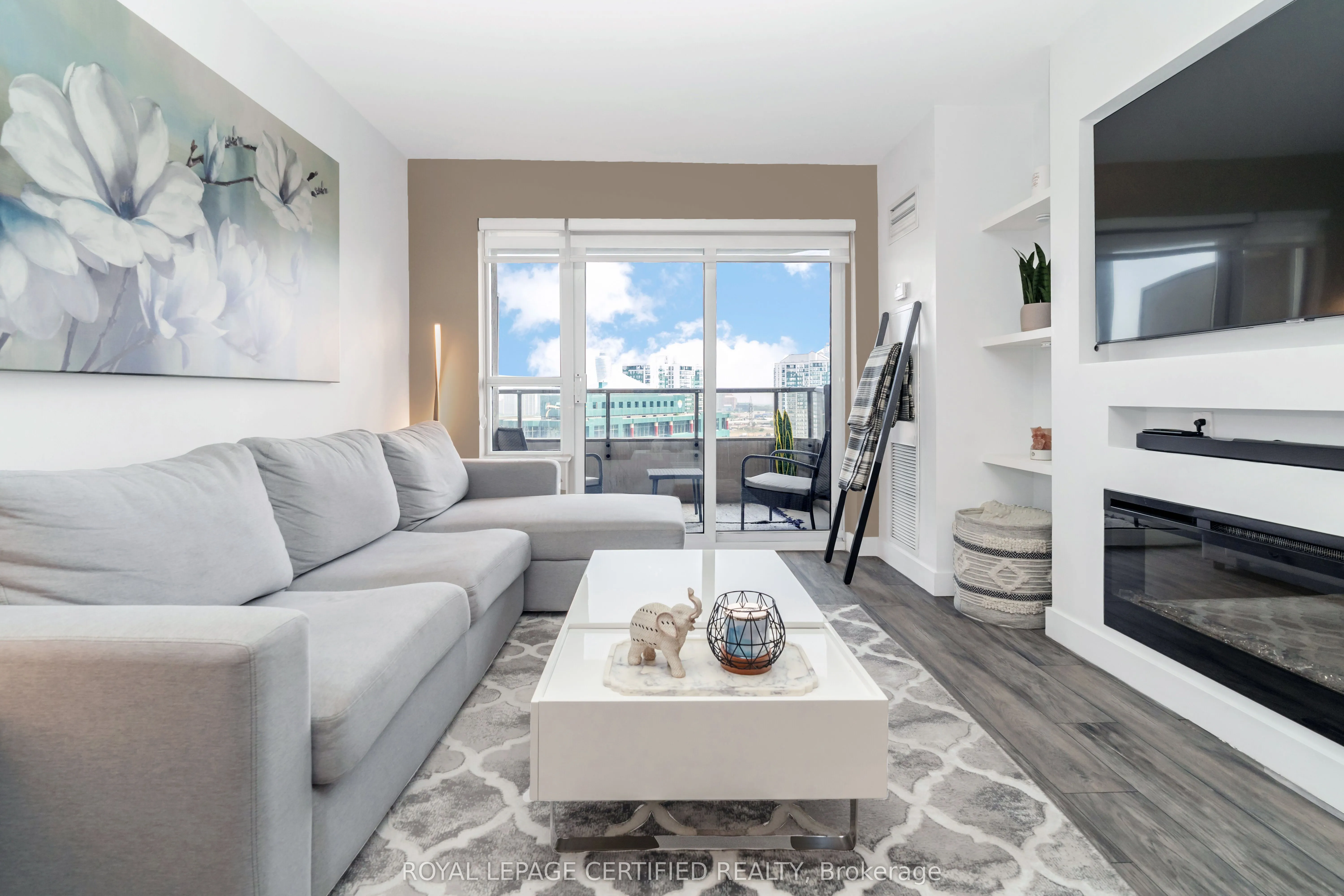 25 Kingsbridge Garden Circle, #1527