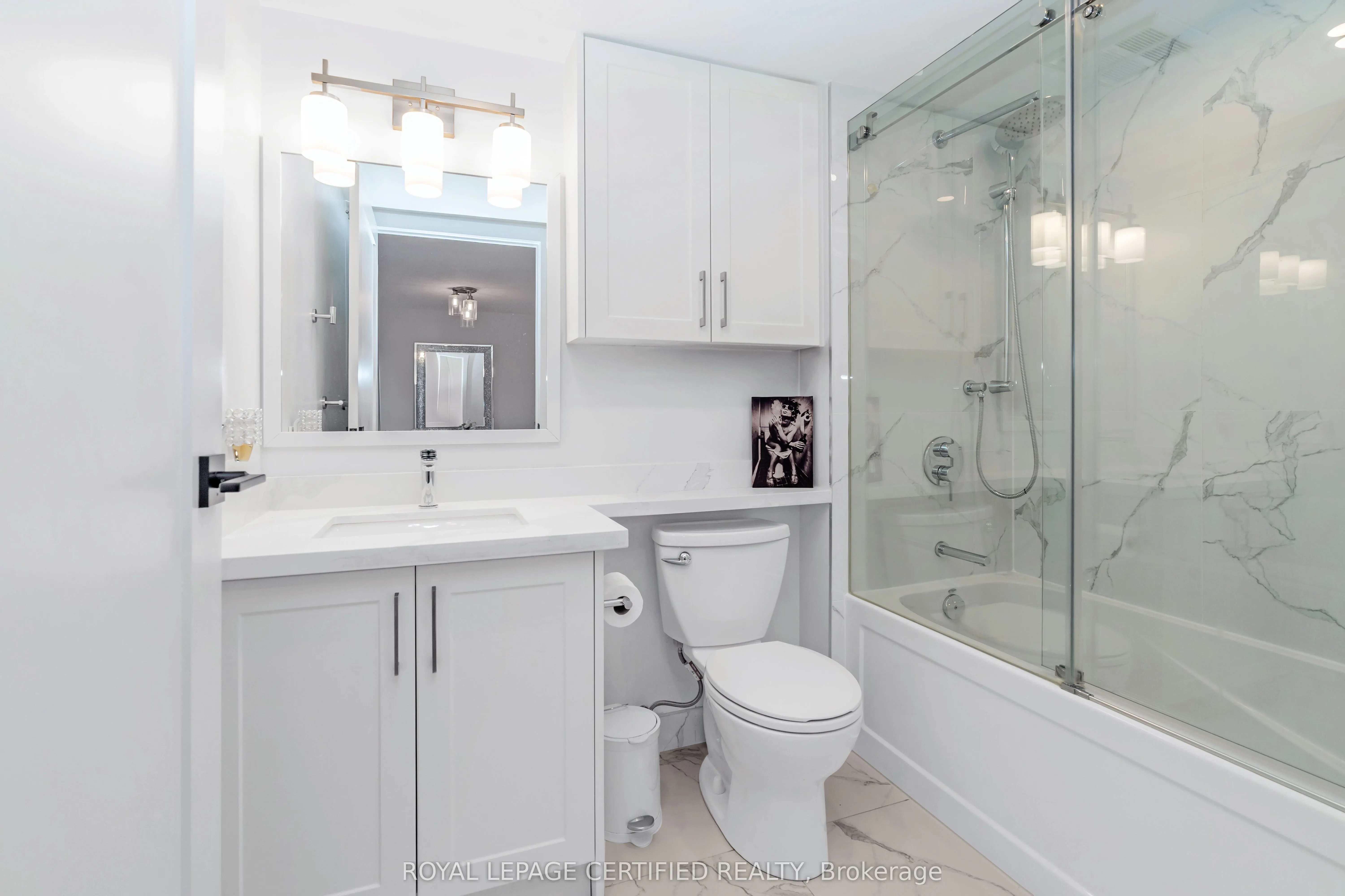 25 Kingsbridge Garden Circle, #1527