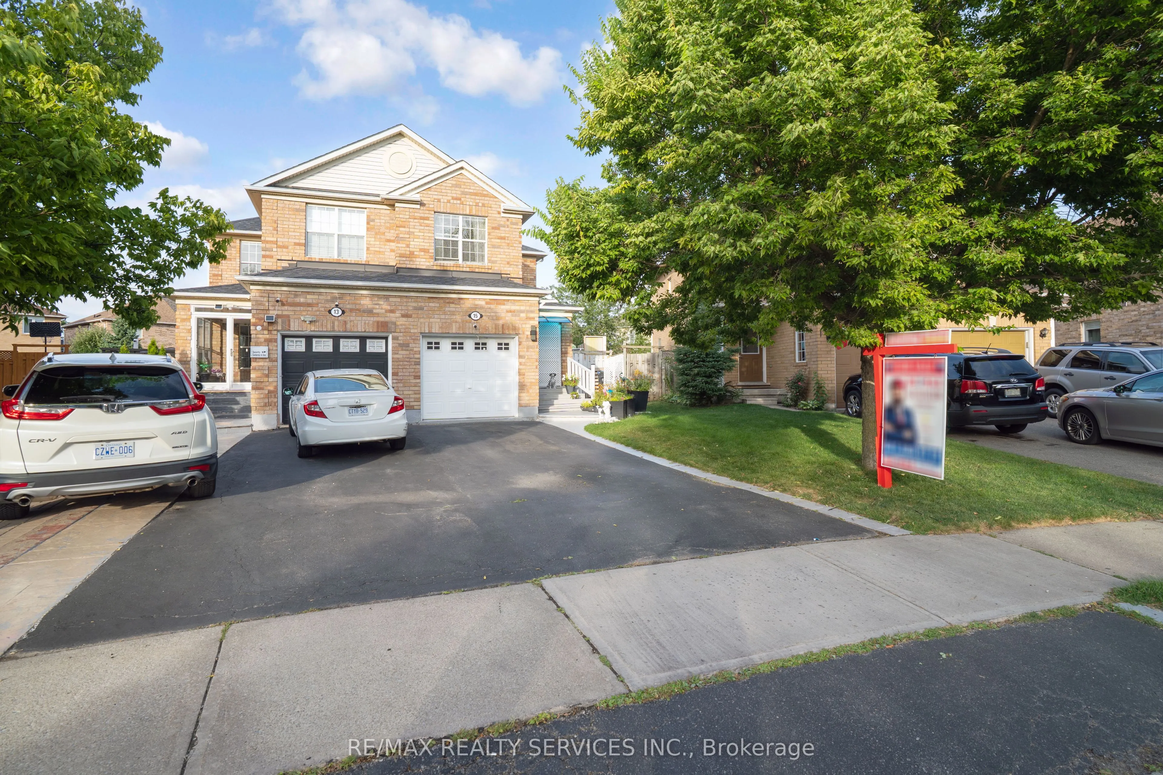 15 Dunlop Court