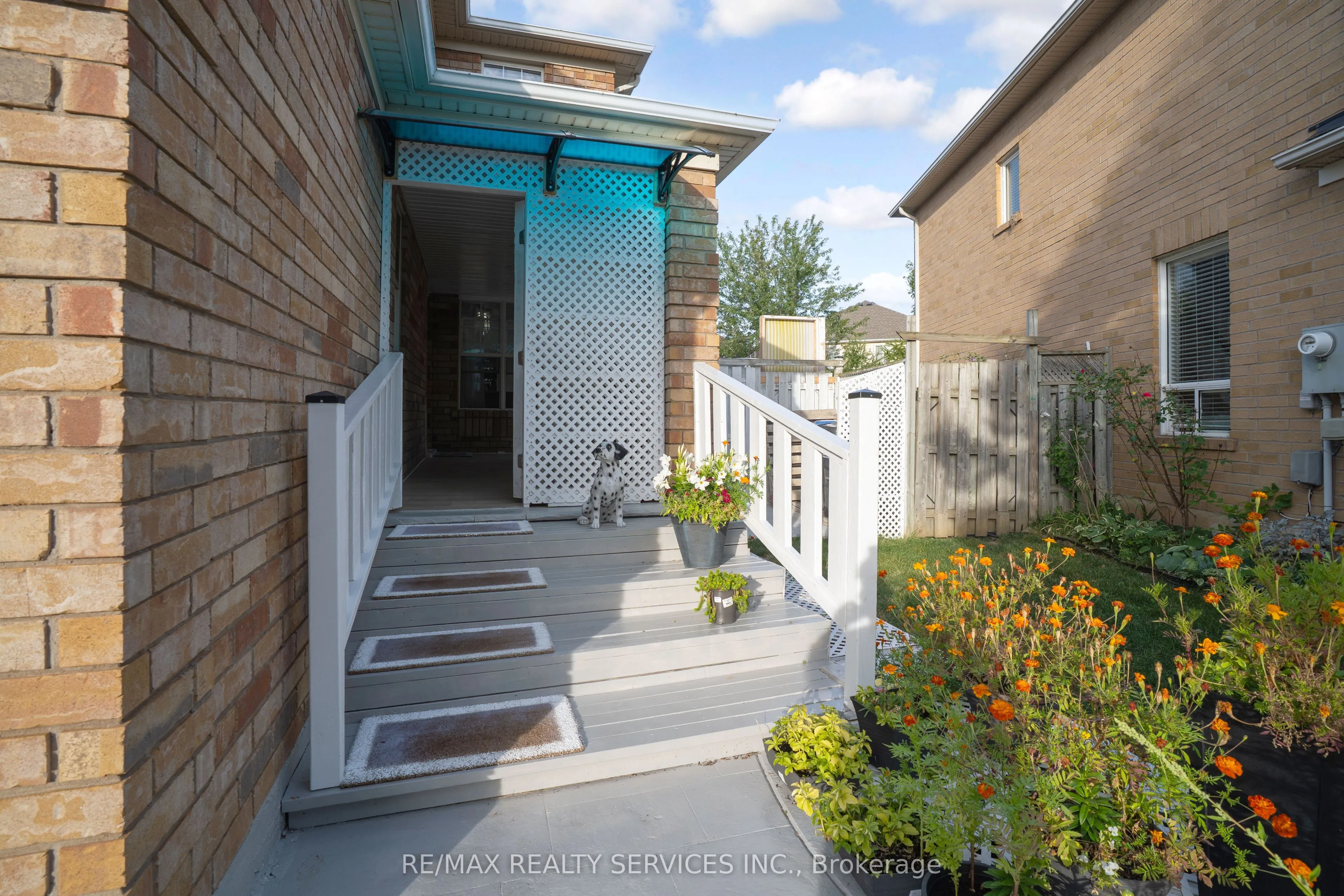 15 Dunlop Court