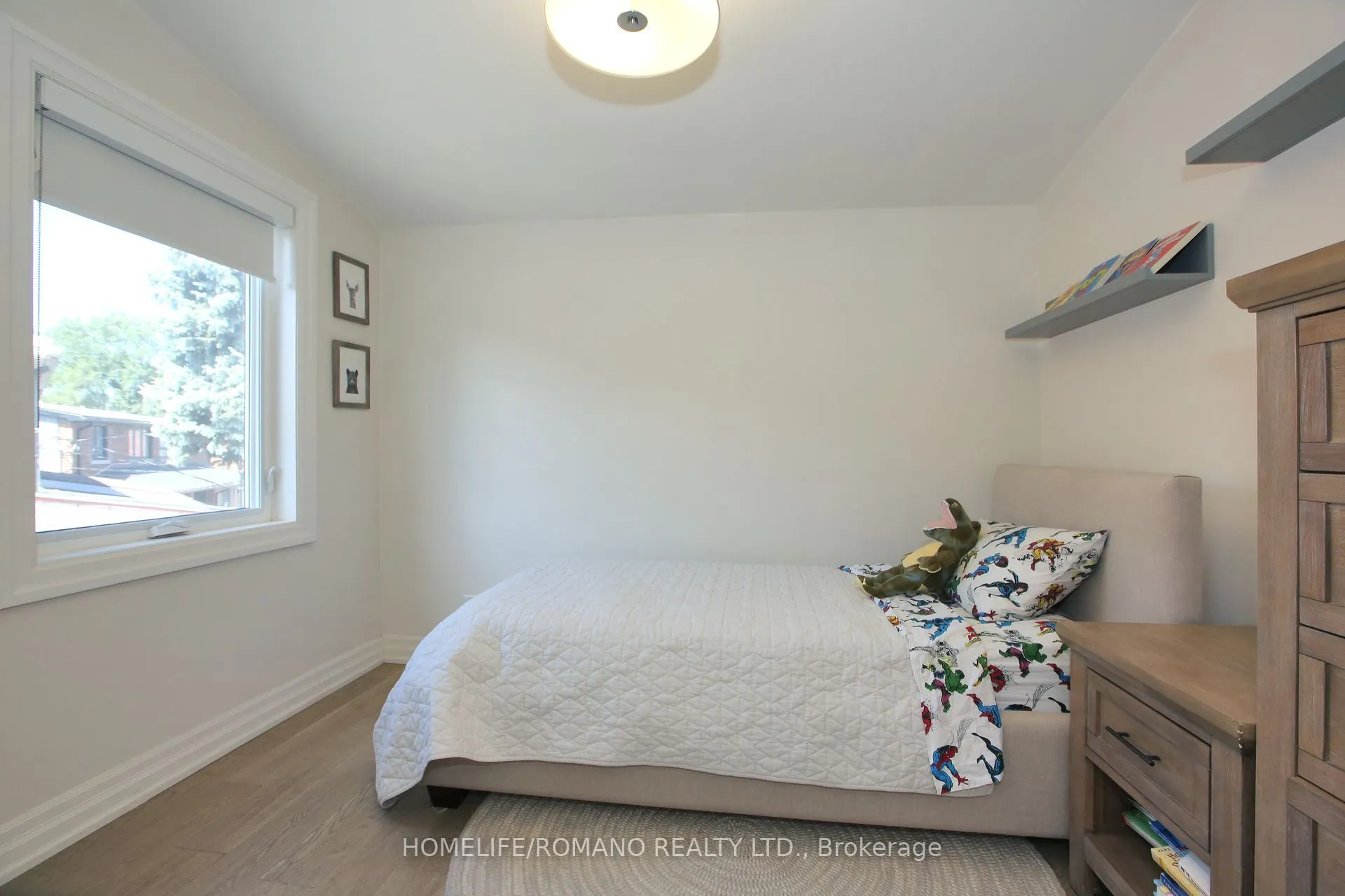 72 Deverell Crescent