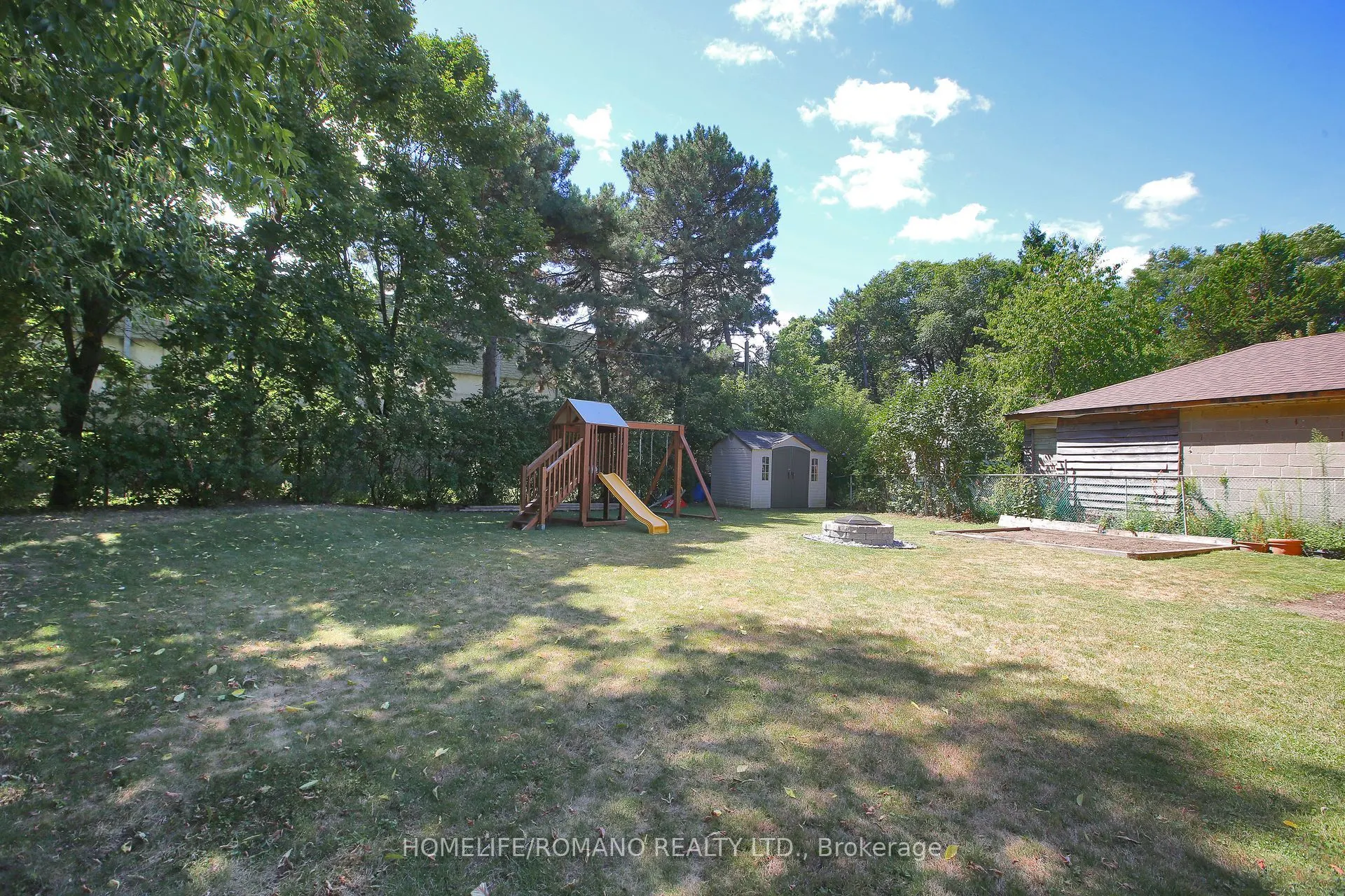 72 Deverell Crescent