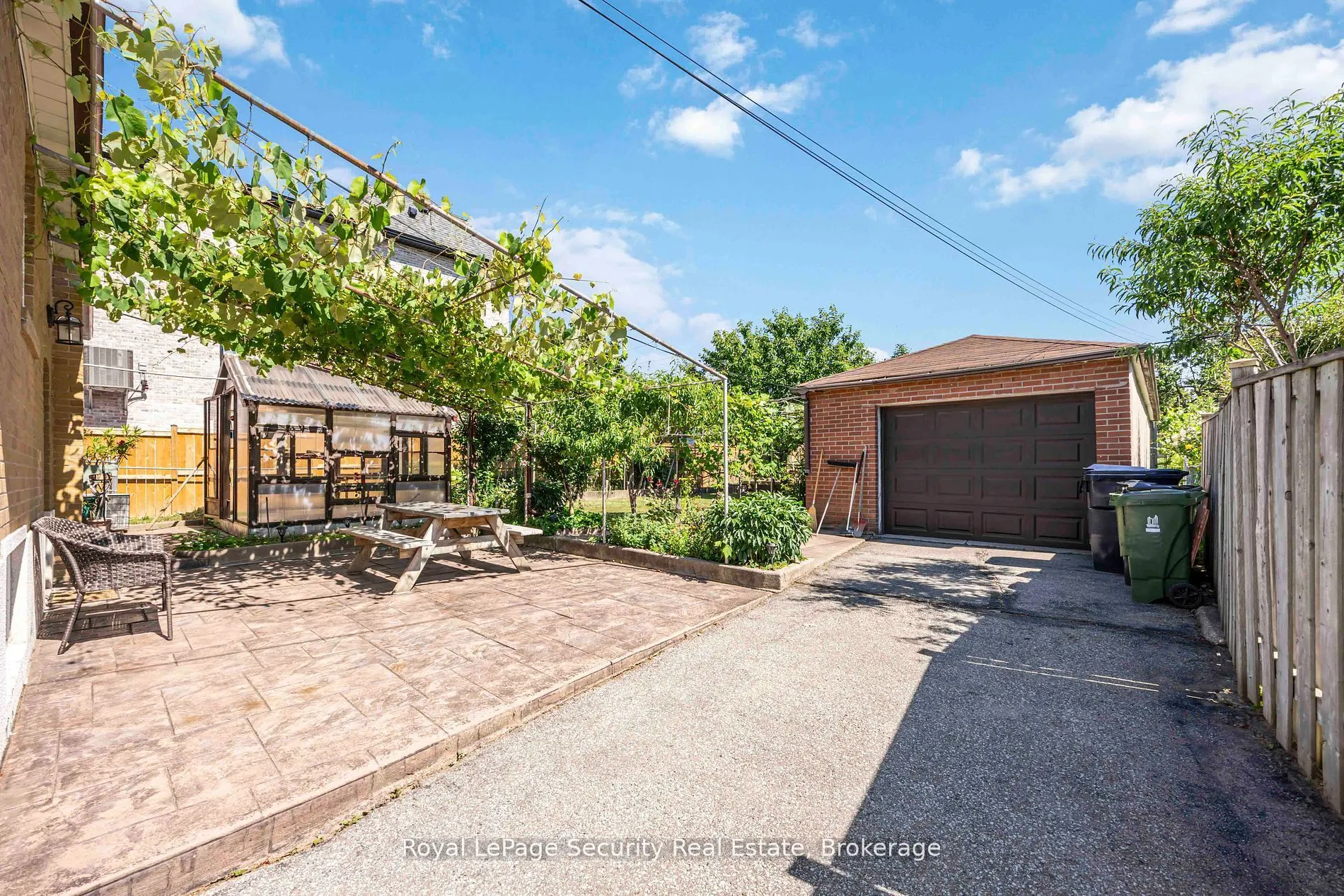 405 Rustic Road