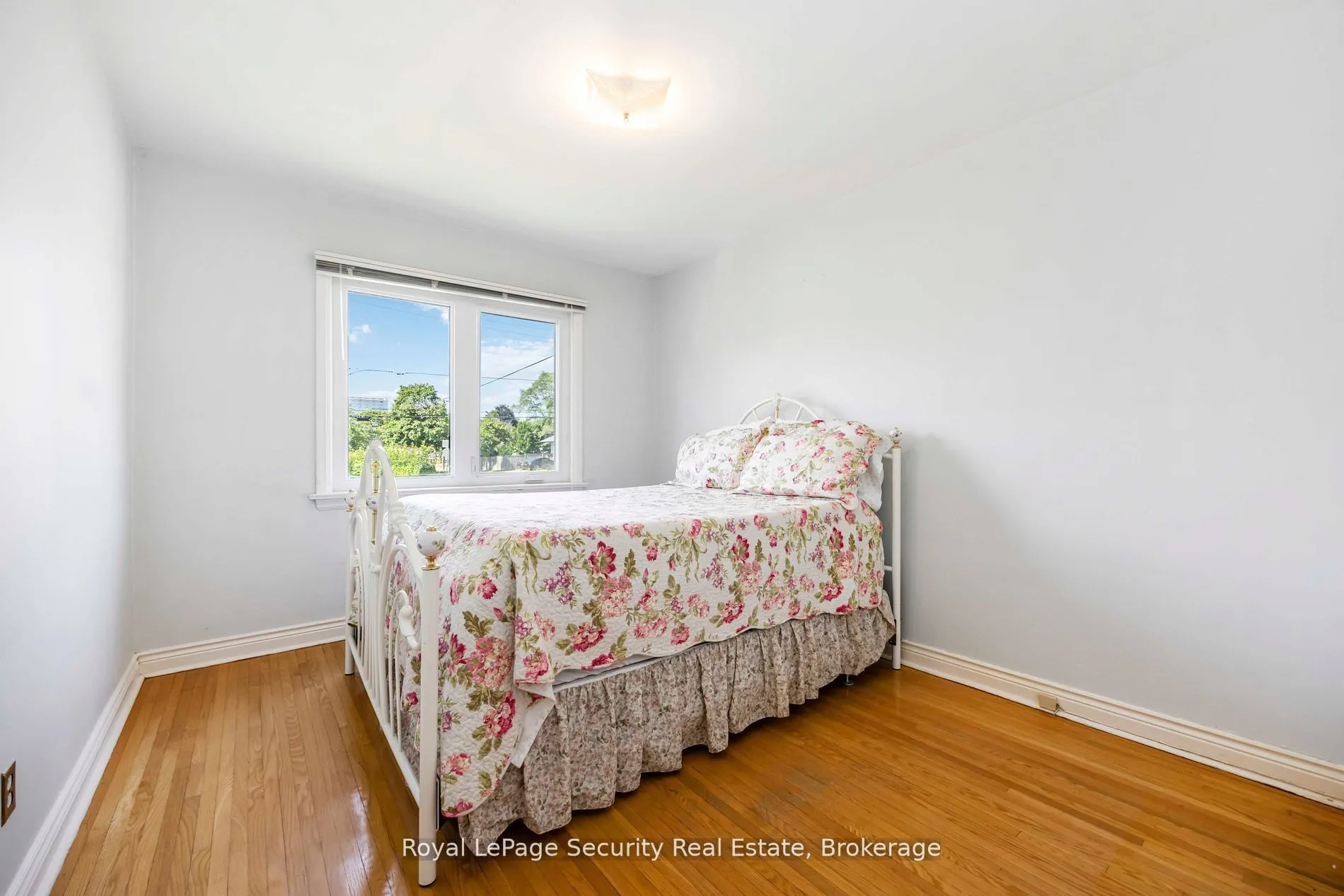 405 Rustic Road