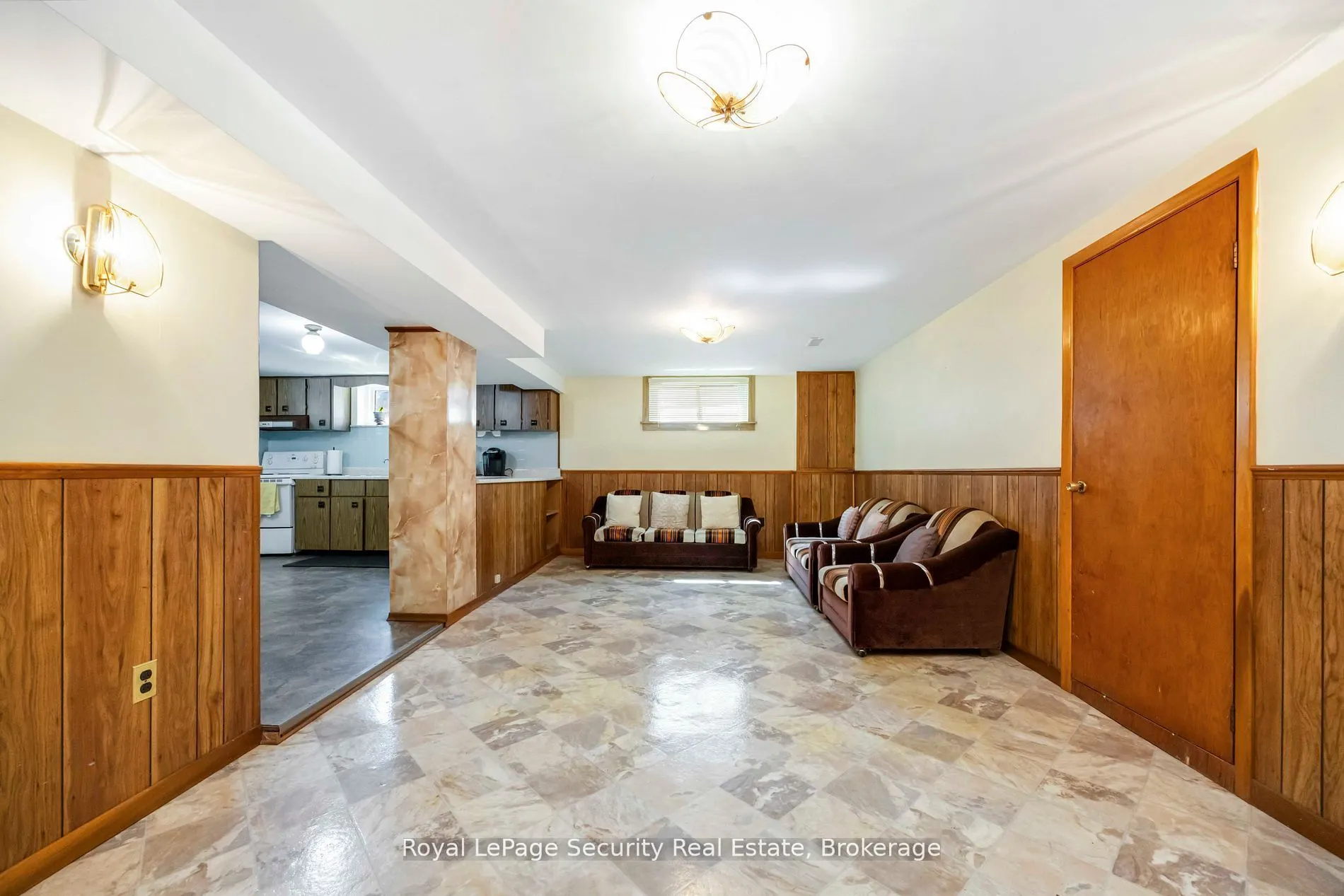 405 Rustic Road