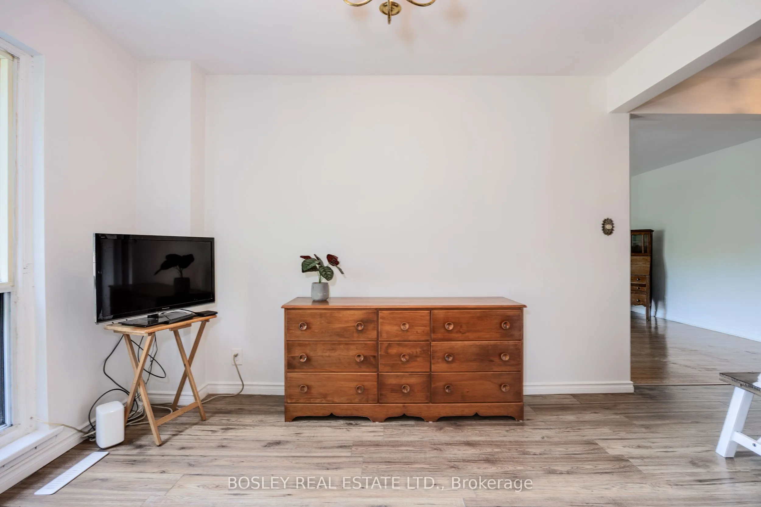 4345 Bloor Street W, #60