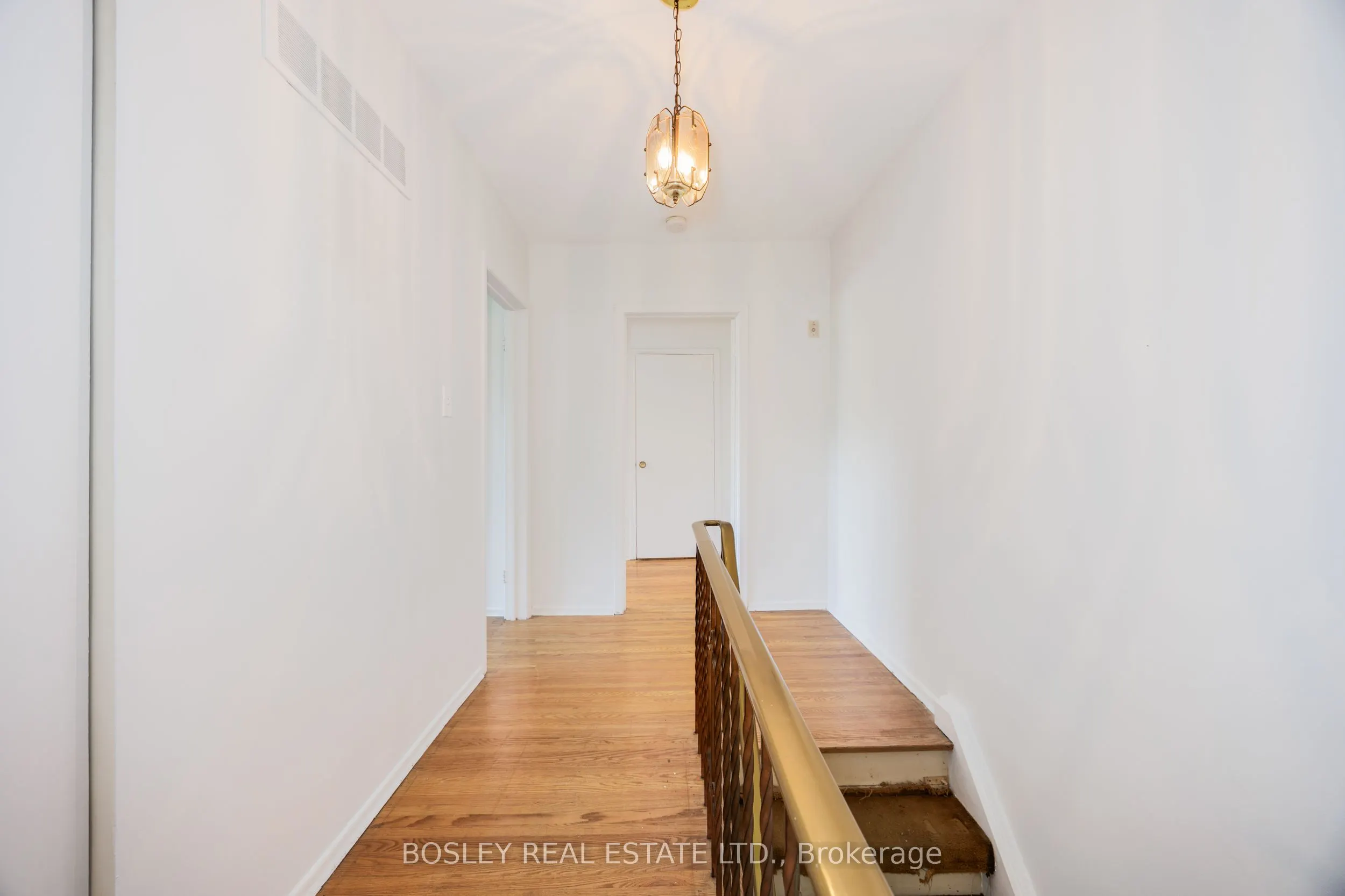 4345 Bloor Street W, #60