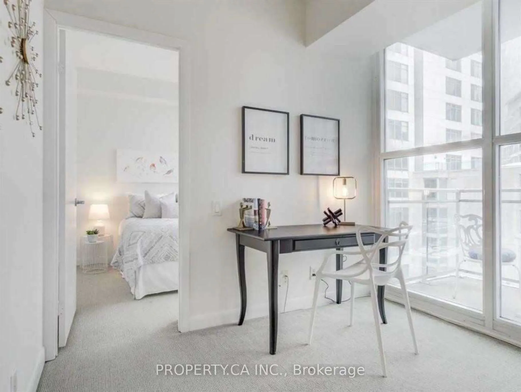 2067 Lakeshore Boulevard W, #506