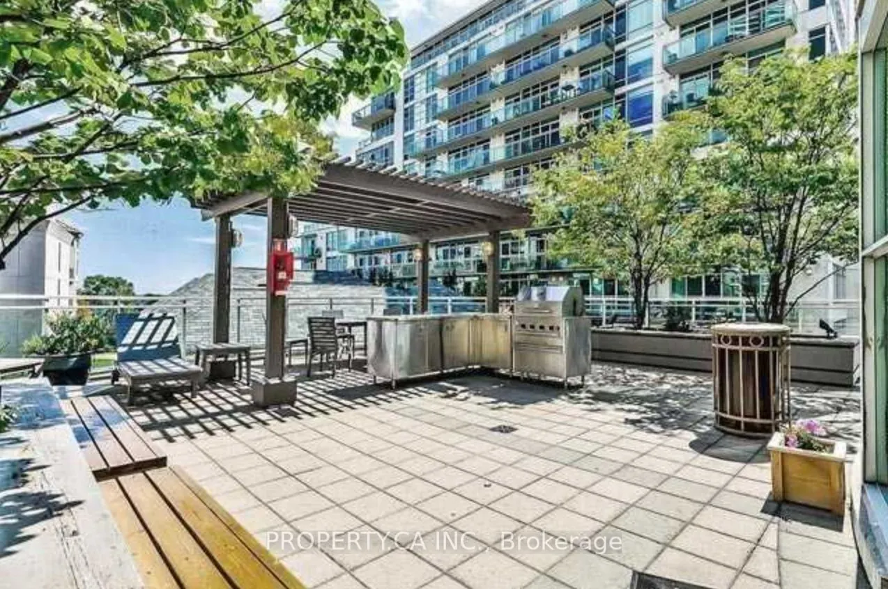 2067 Lakeshore Boulevard W, #506