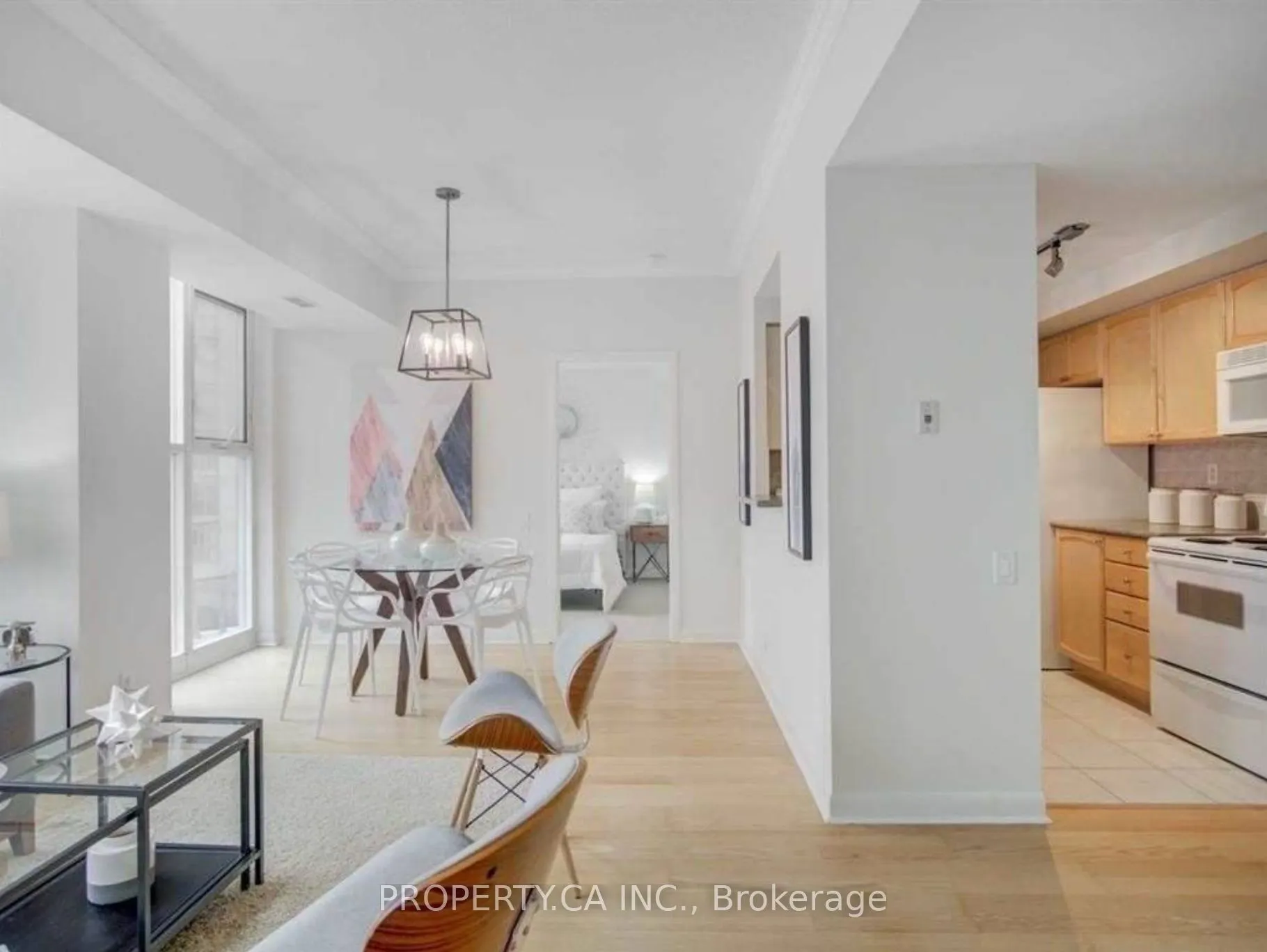 2067 Lakeshore Boulevard W, #506