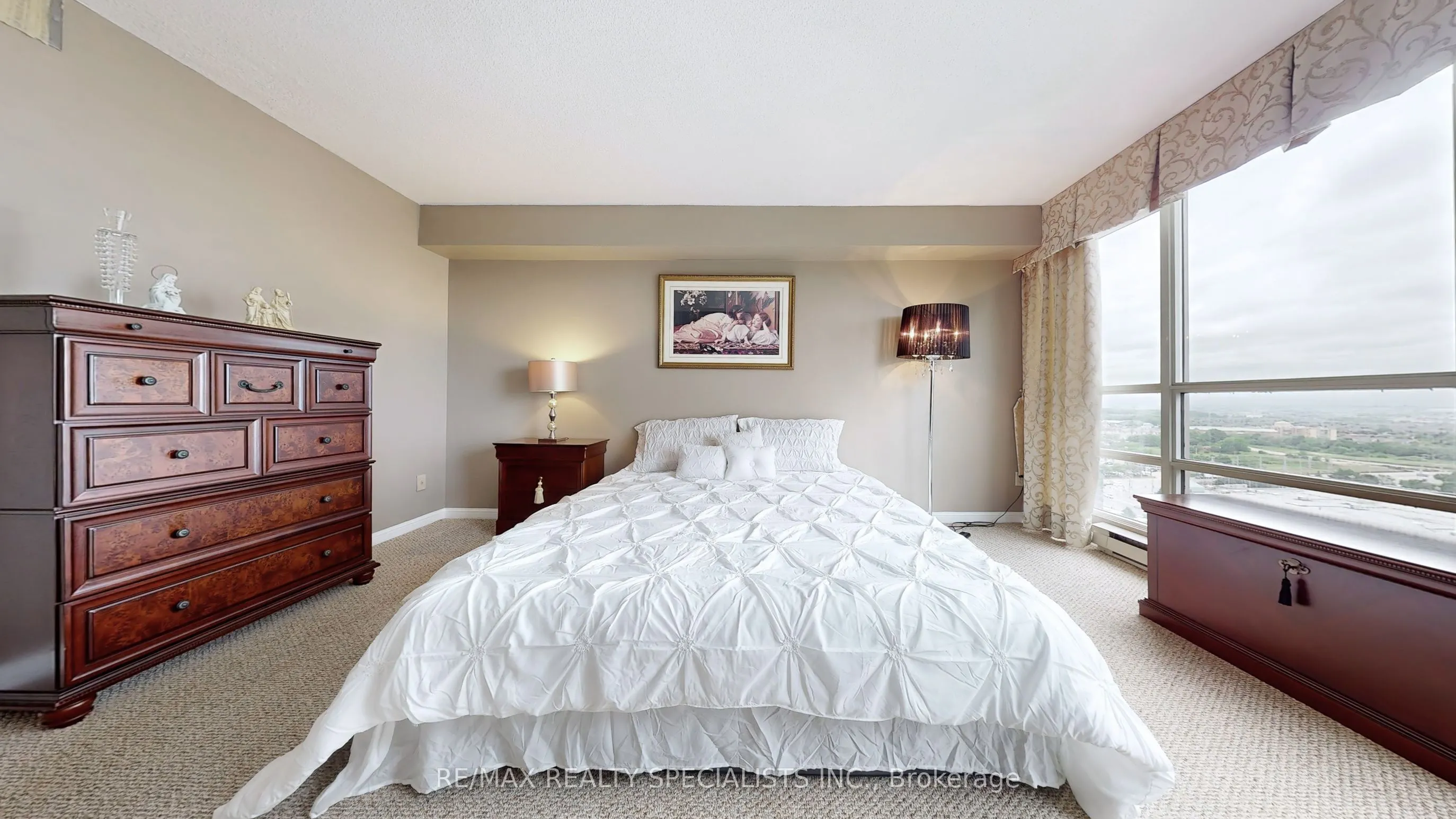 45 Kingsbridge Garden Circle, #2008