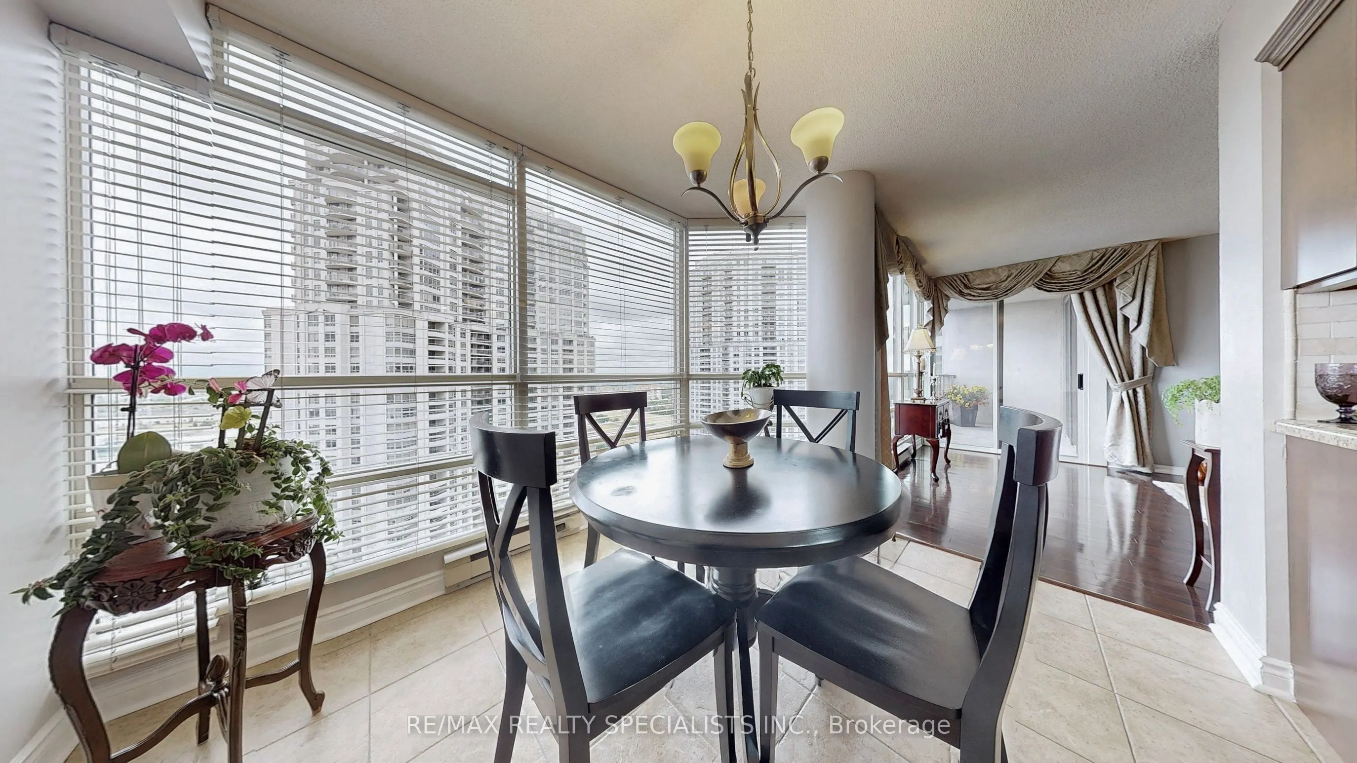 45 Kingsbridge Garden Circle, #2008
