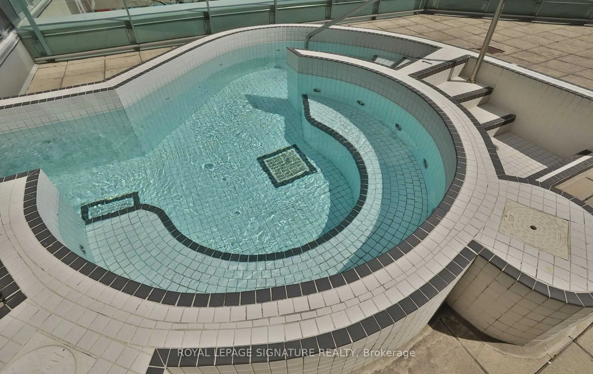 1 Elm Drive W, #1605