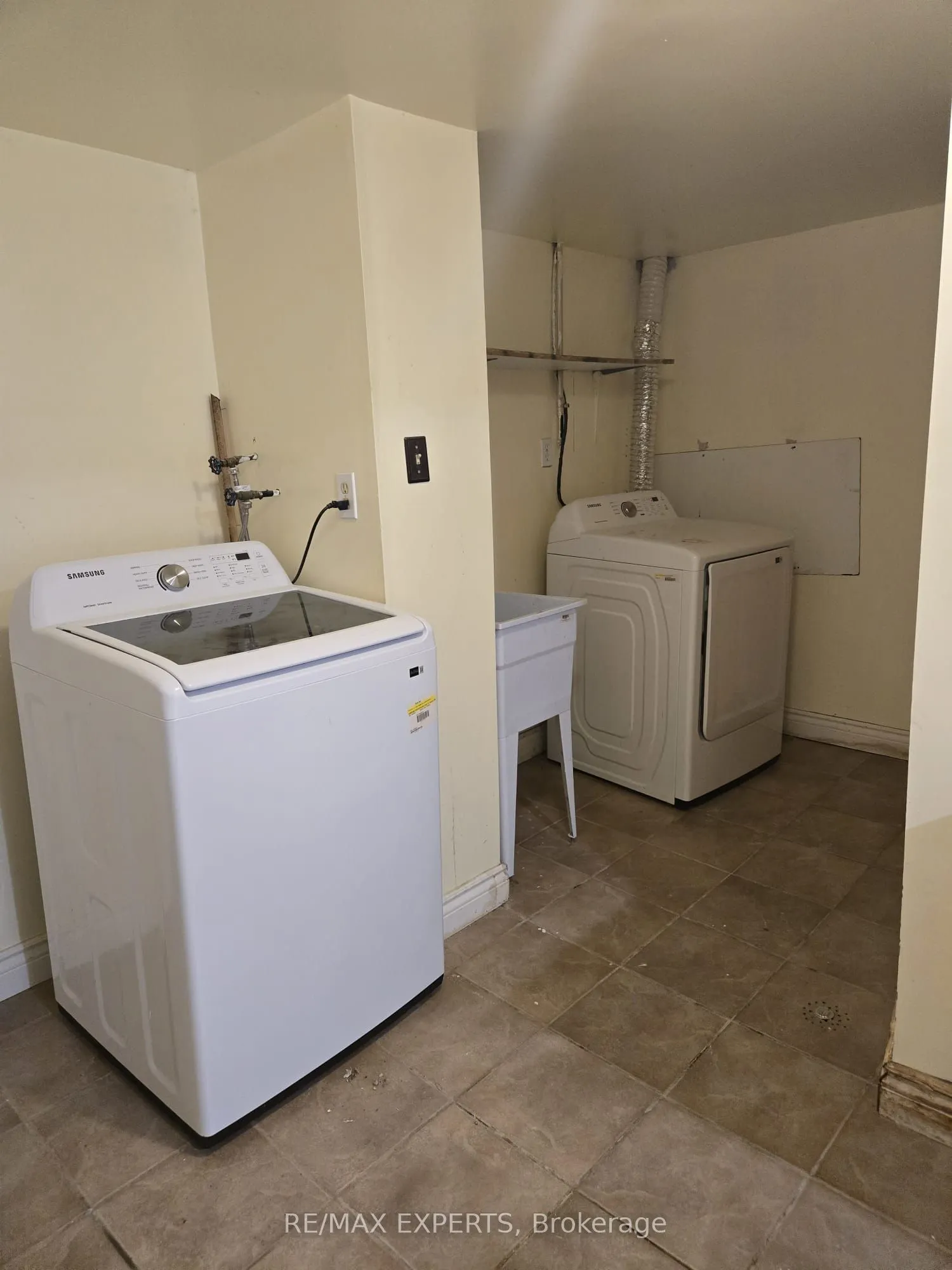 3170 Mallbridge Crescent, #BASEMENT