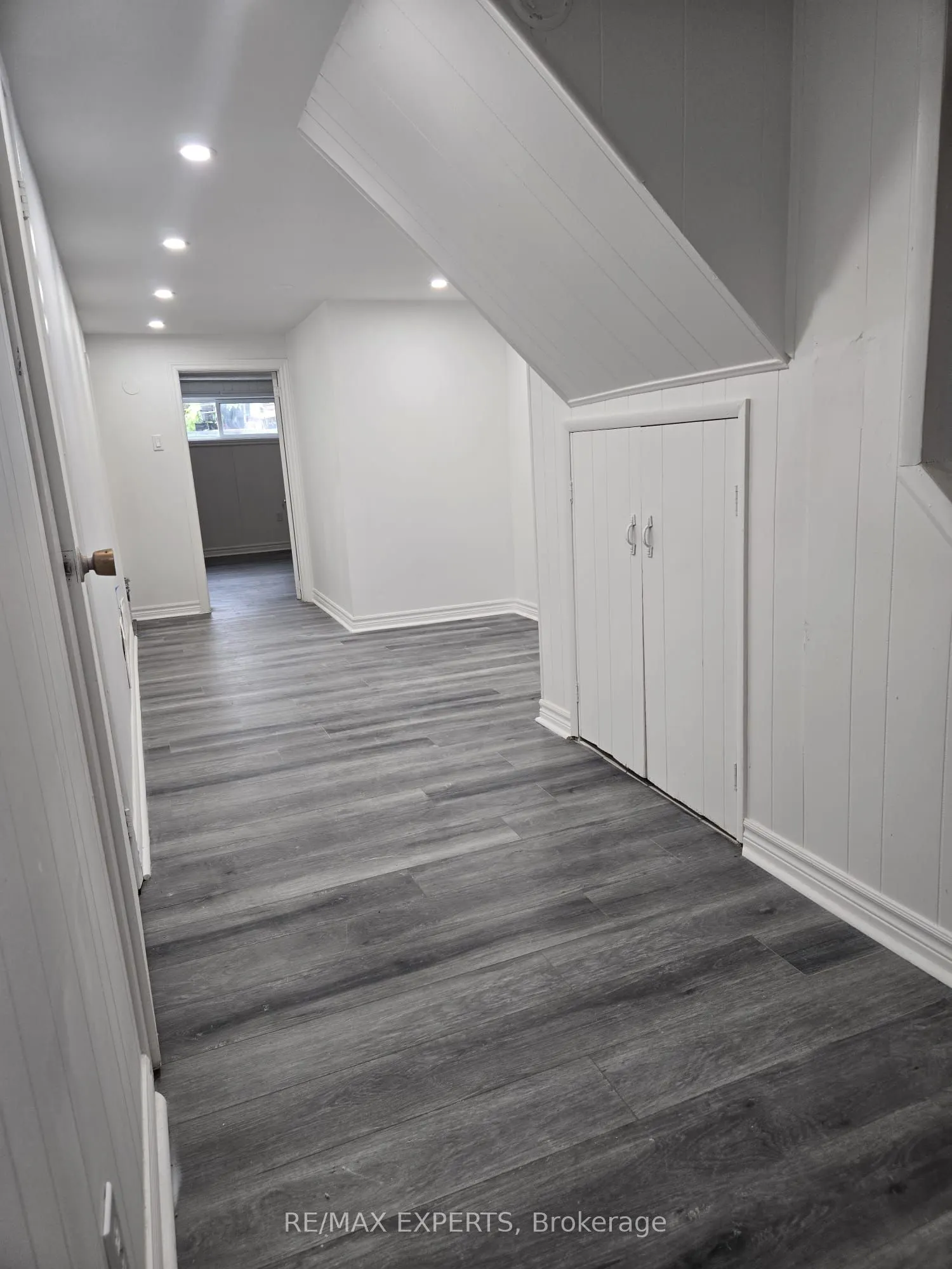 3170 Mallbridge Crescent, #BASEMENT