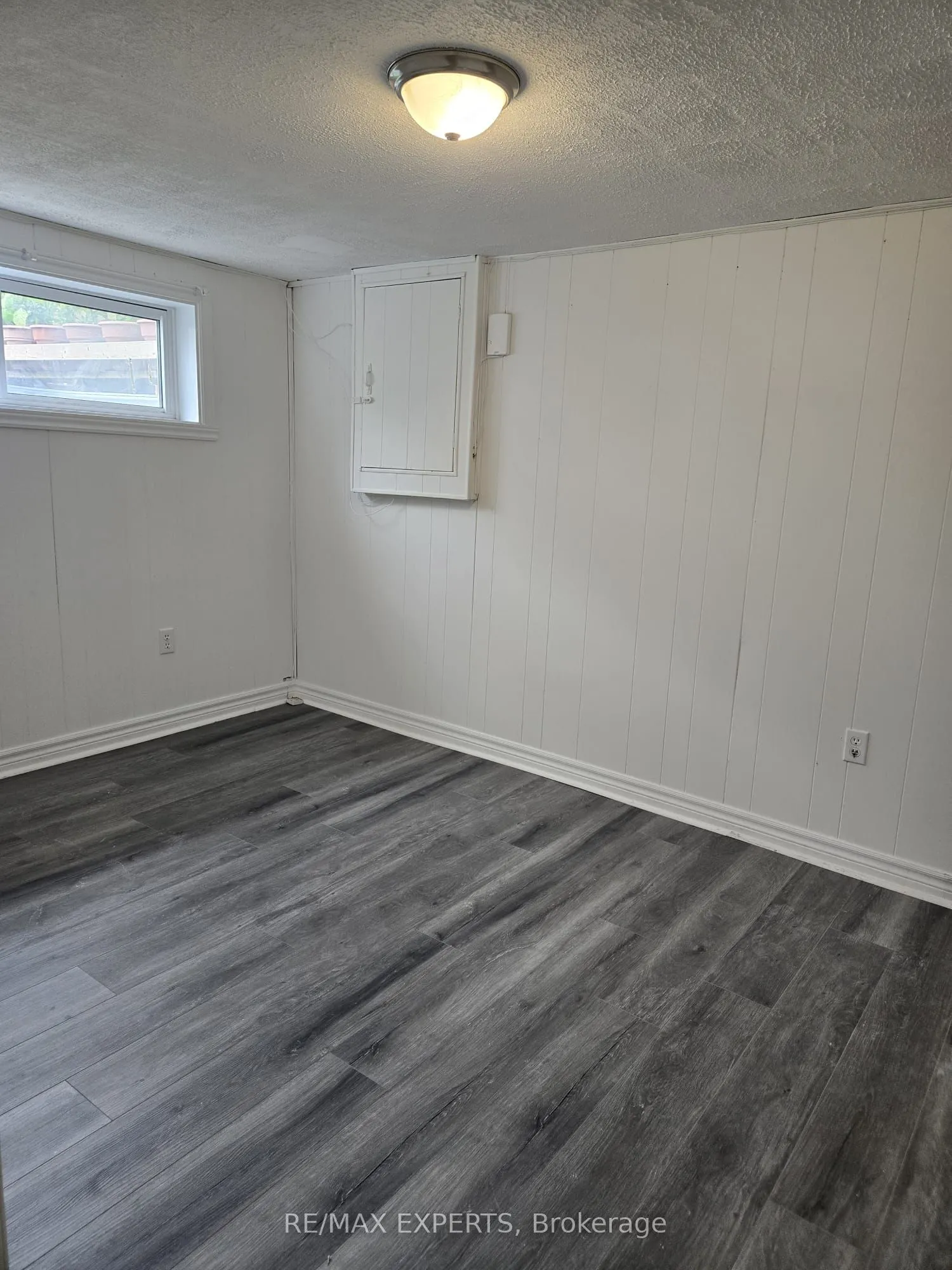 3170 Mallbridge Crescent, #BASEMENT