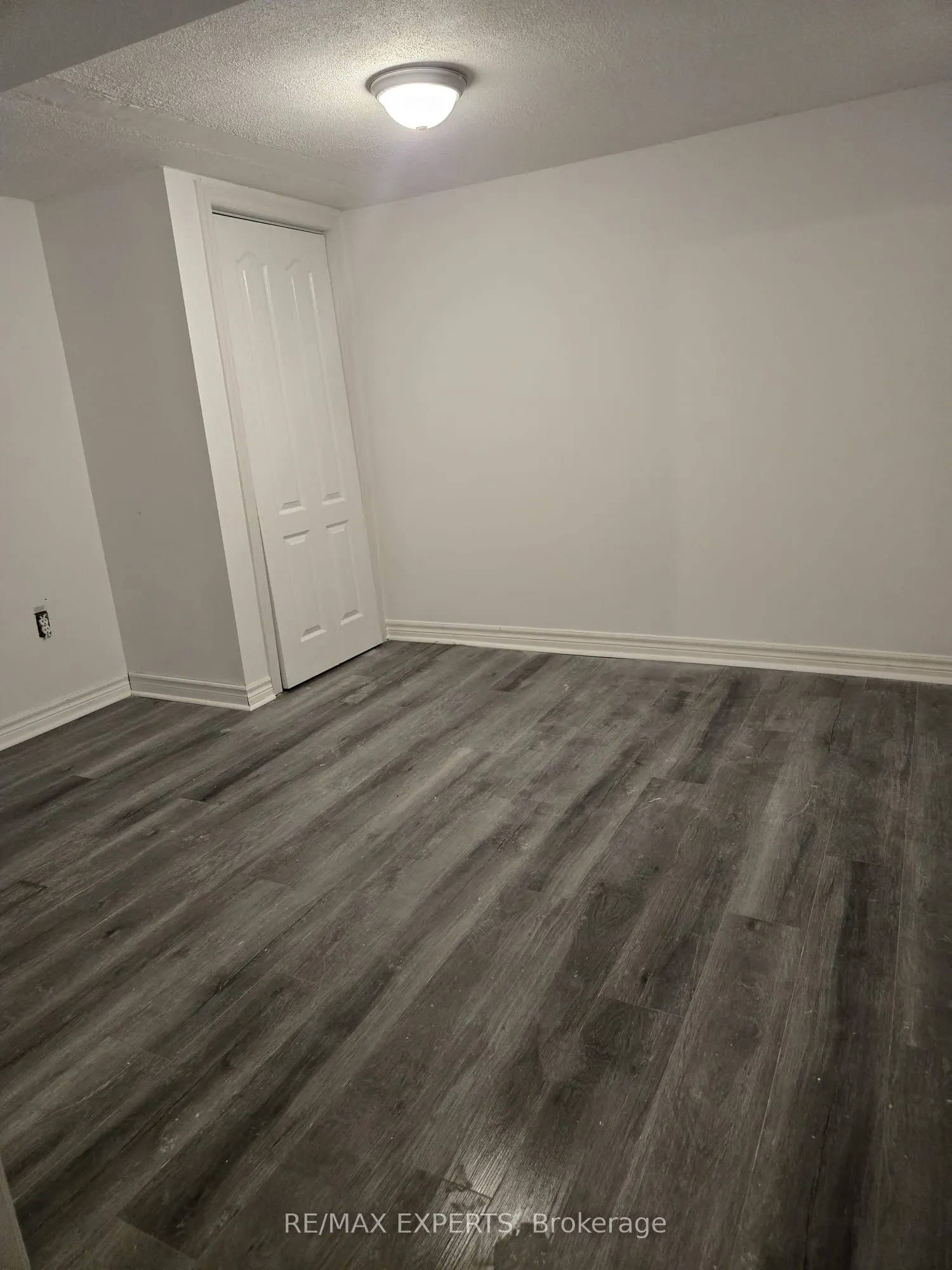 3170 Mallbridge Crescent, #BASEMENT