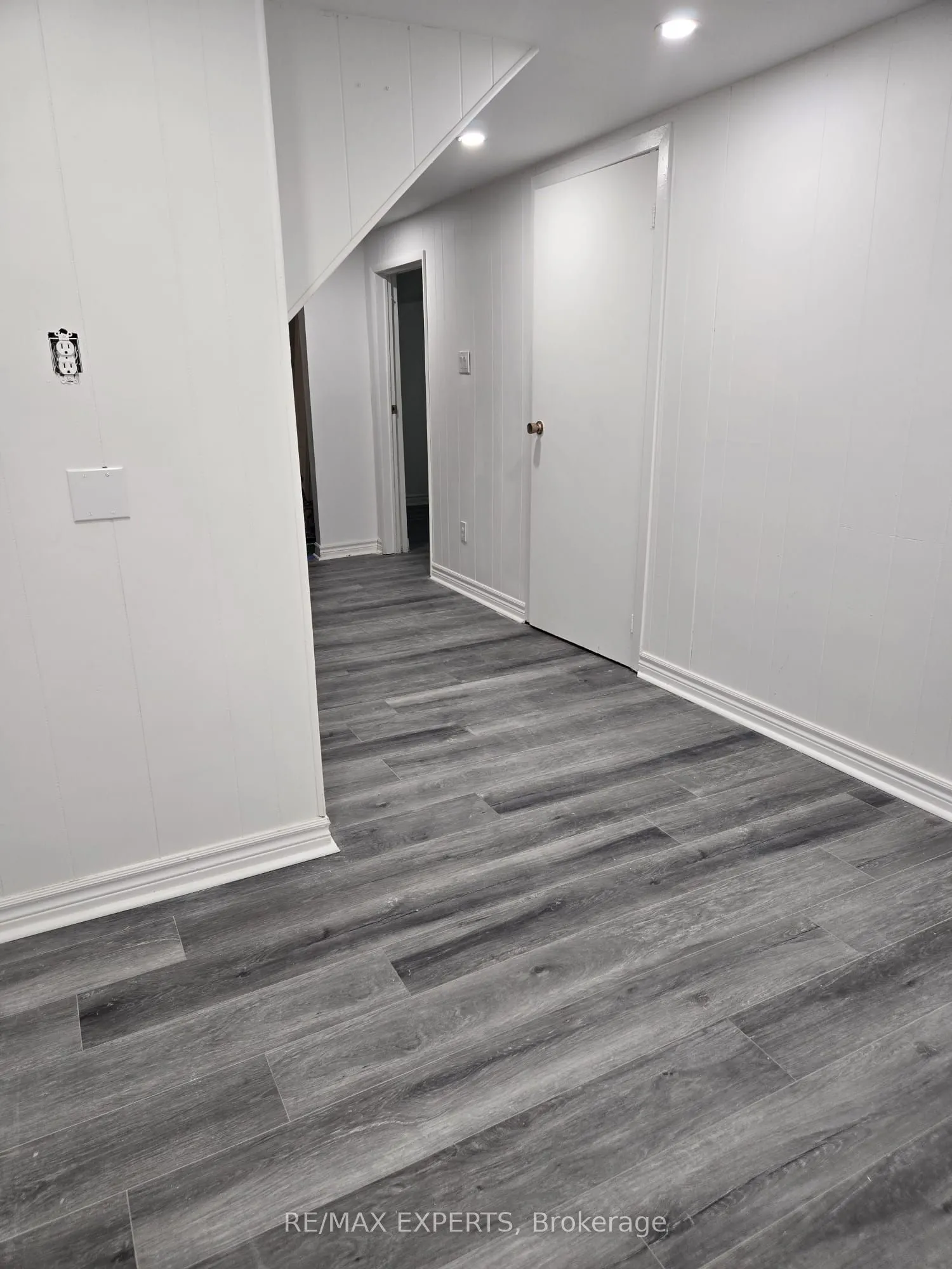 3170 Mallbridge Crescent, #BASEMENT