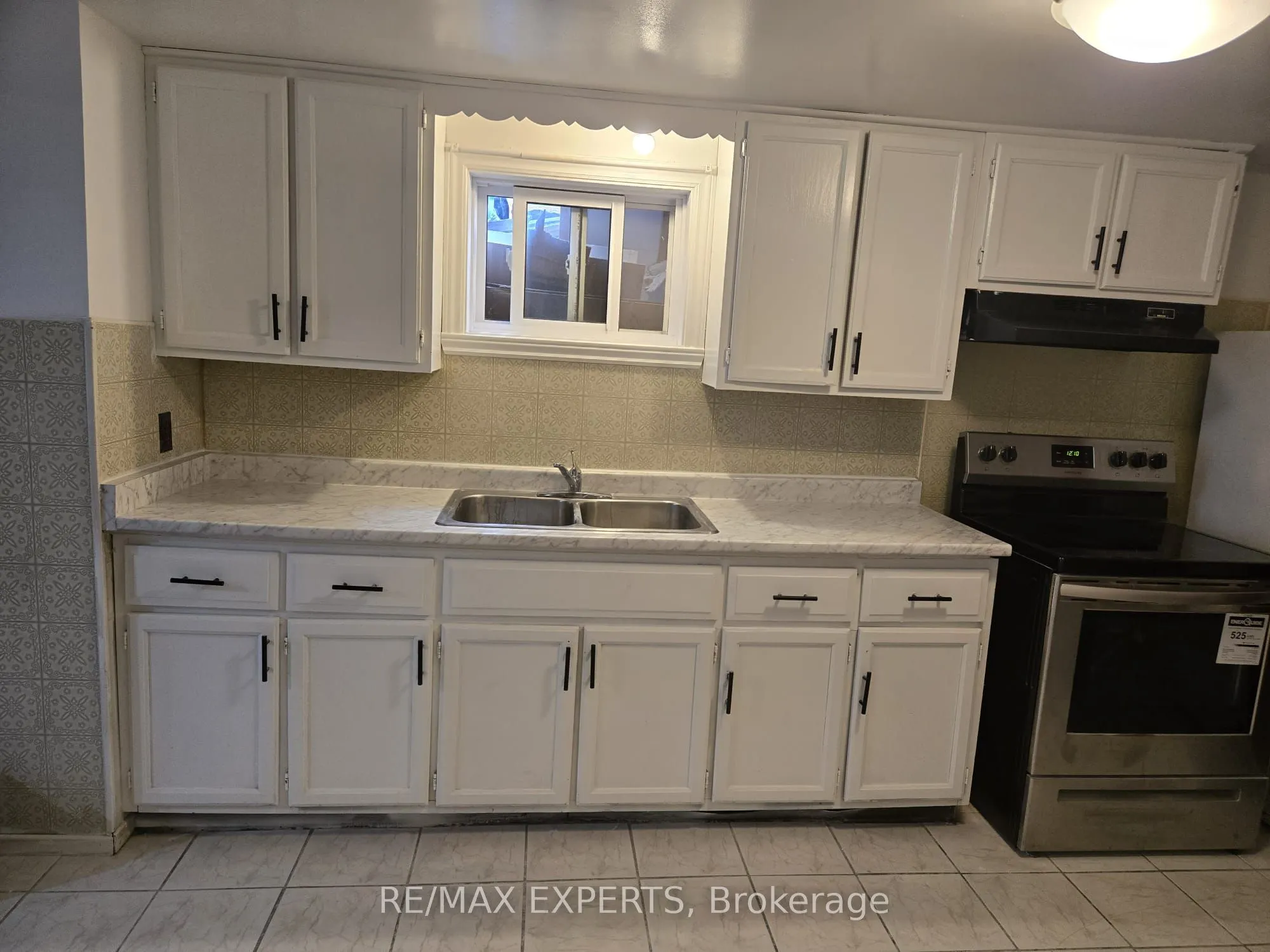 3170 Mallbridge Crescent, #BASEMENT