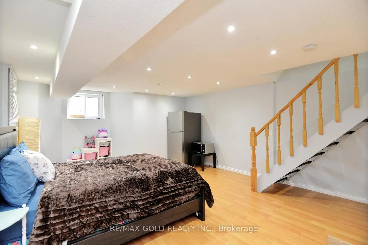 7 Lofty Pines Place