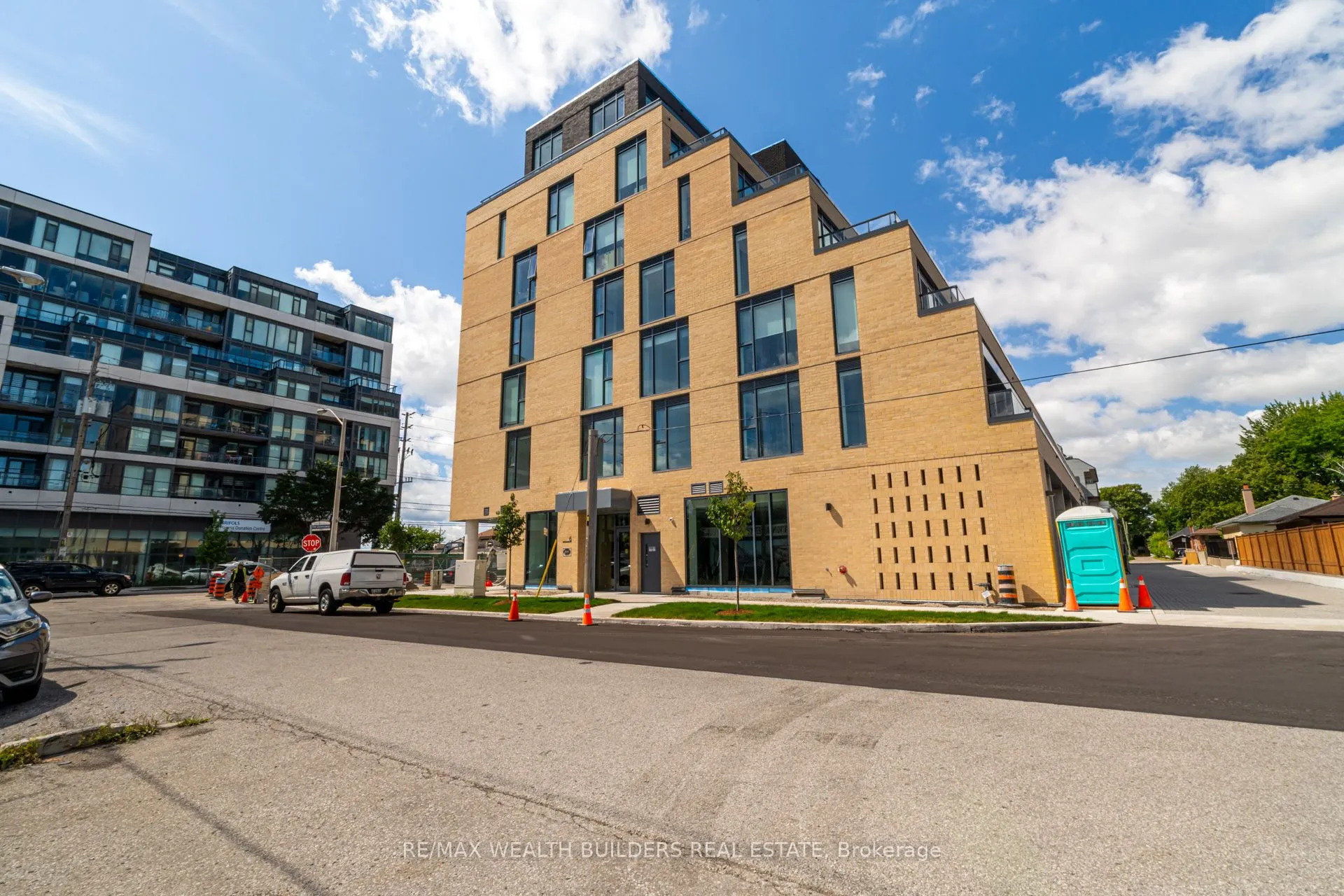 6 Chartwell Road, #412