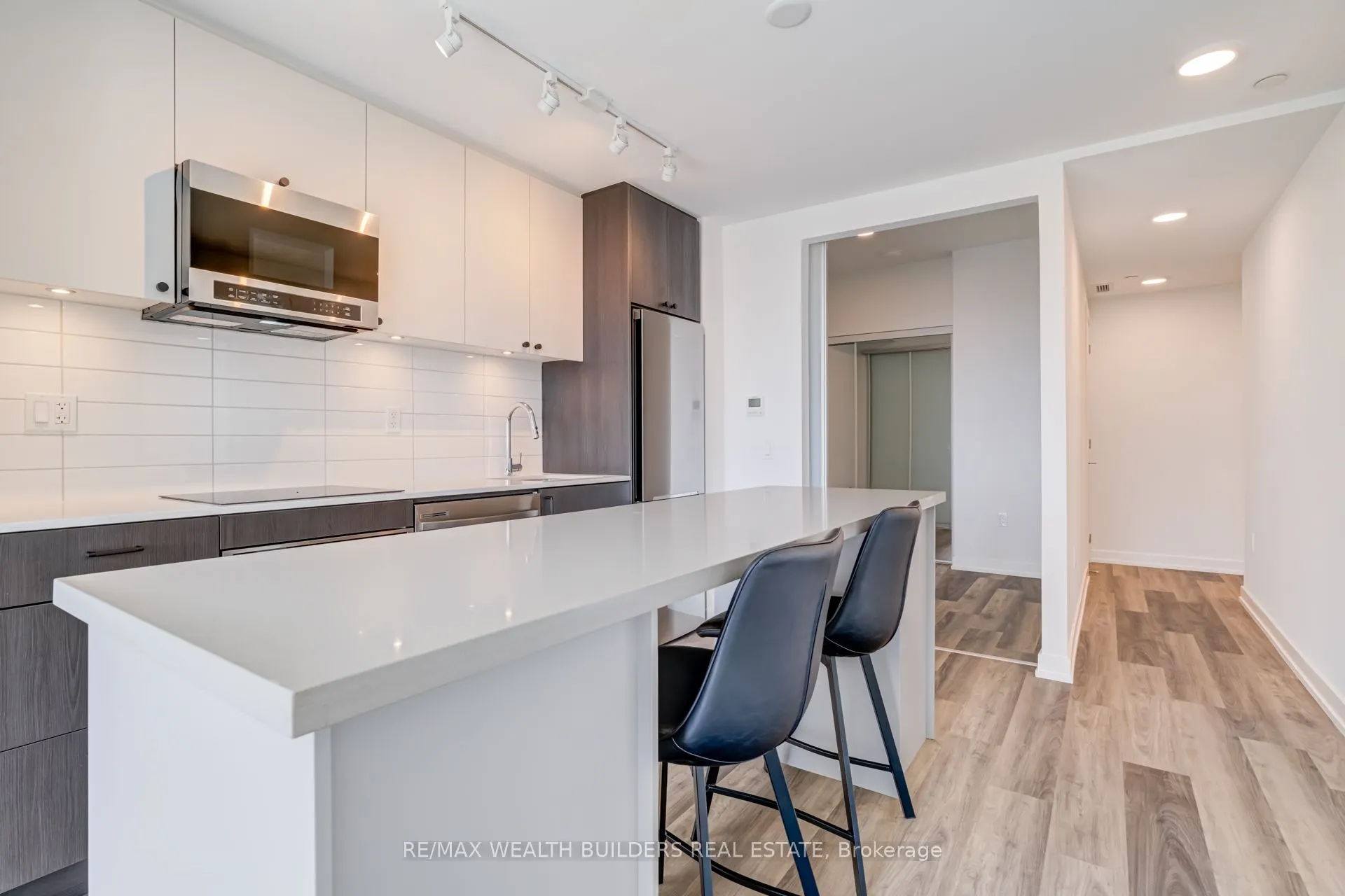 6 Chartwell Road, #412