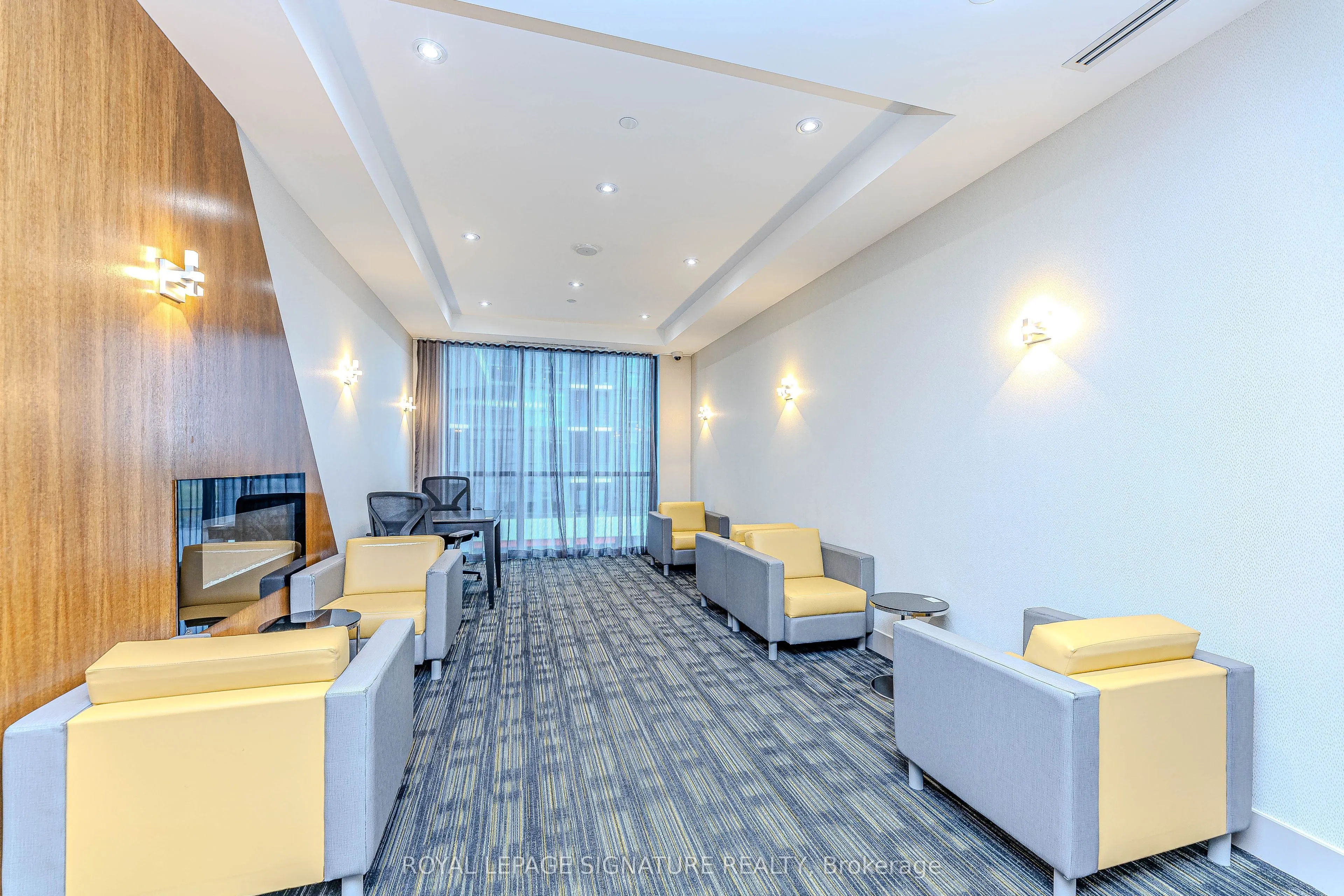 55 Eglinton Avenue W, #408