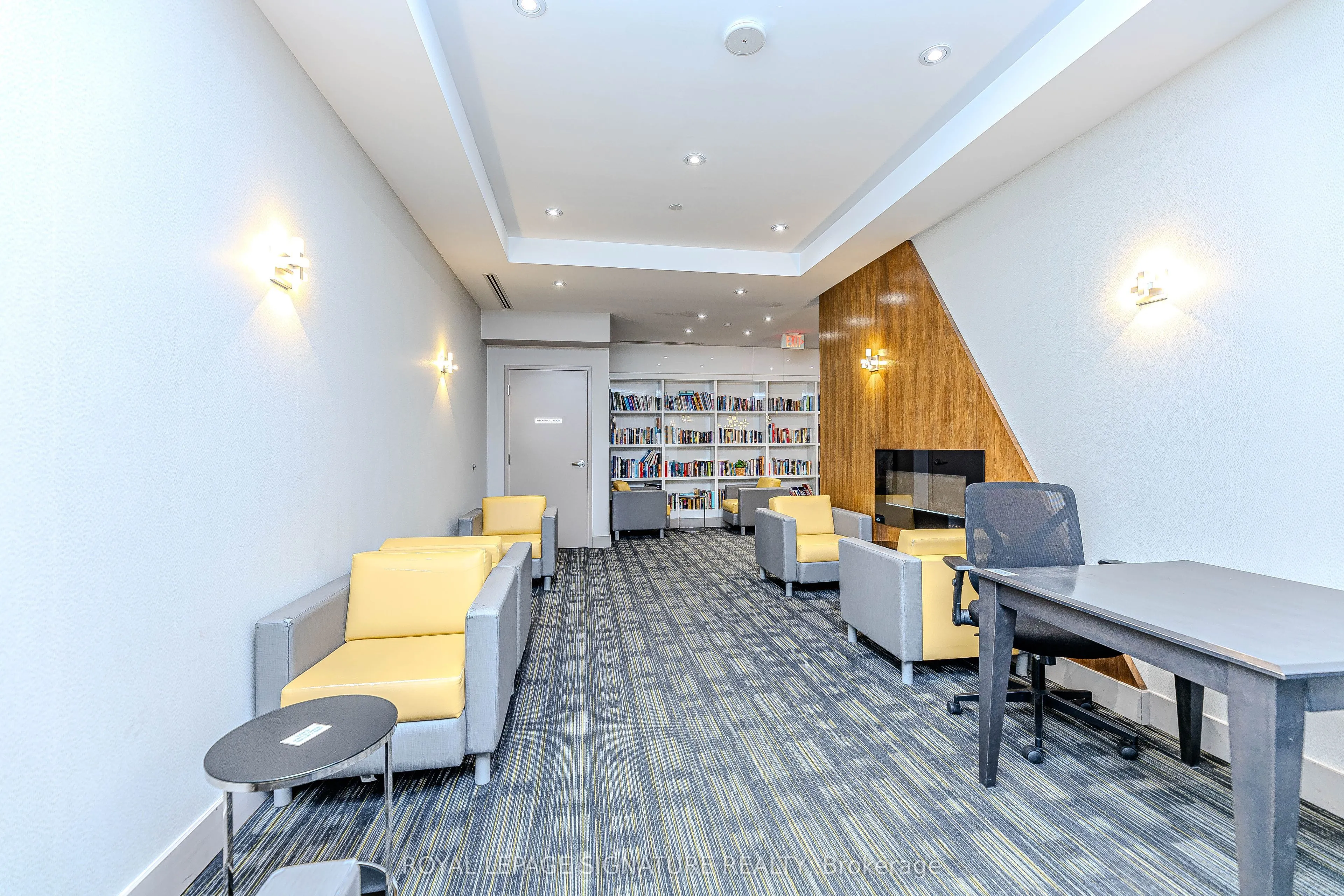 55 Eglinton Avenue W, #408