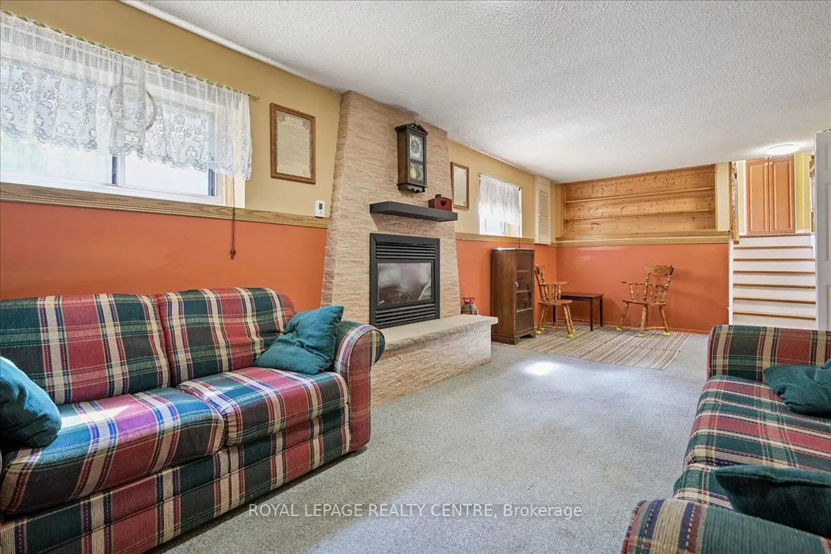 3286 Masthead Crescent