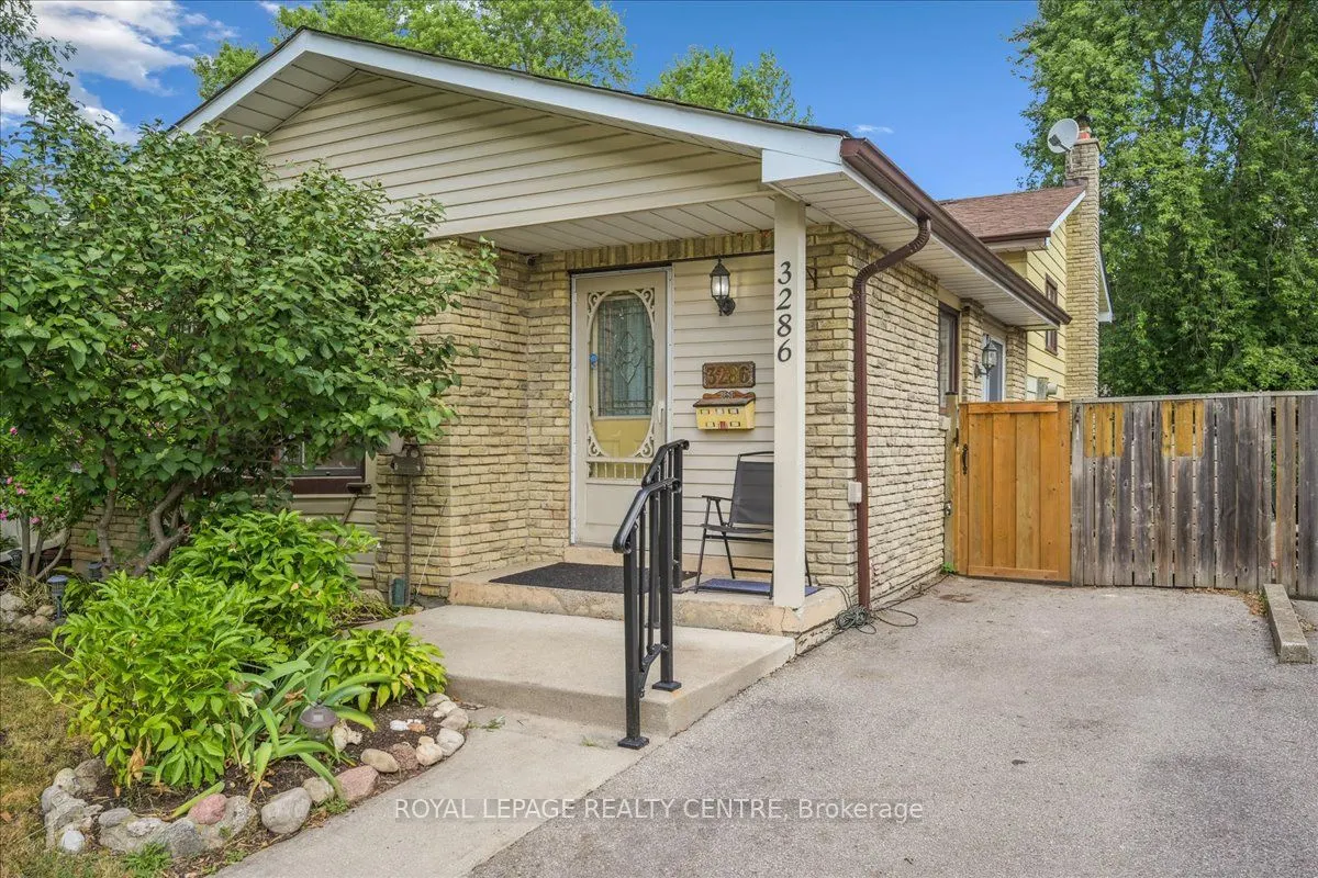 3286 Masthead Crescent